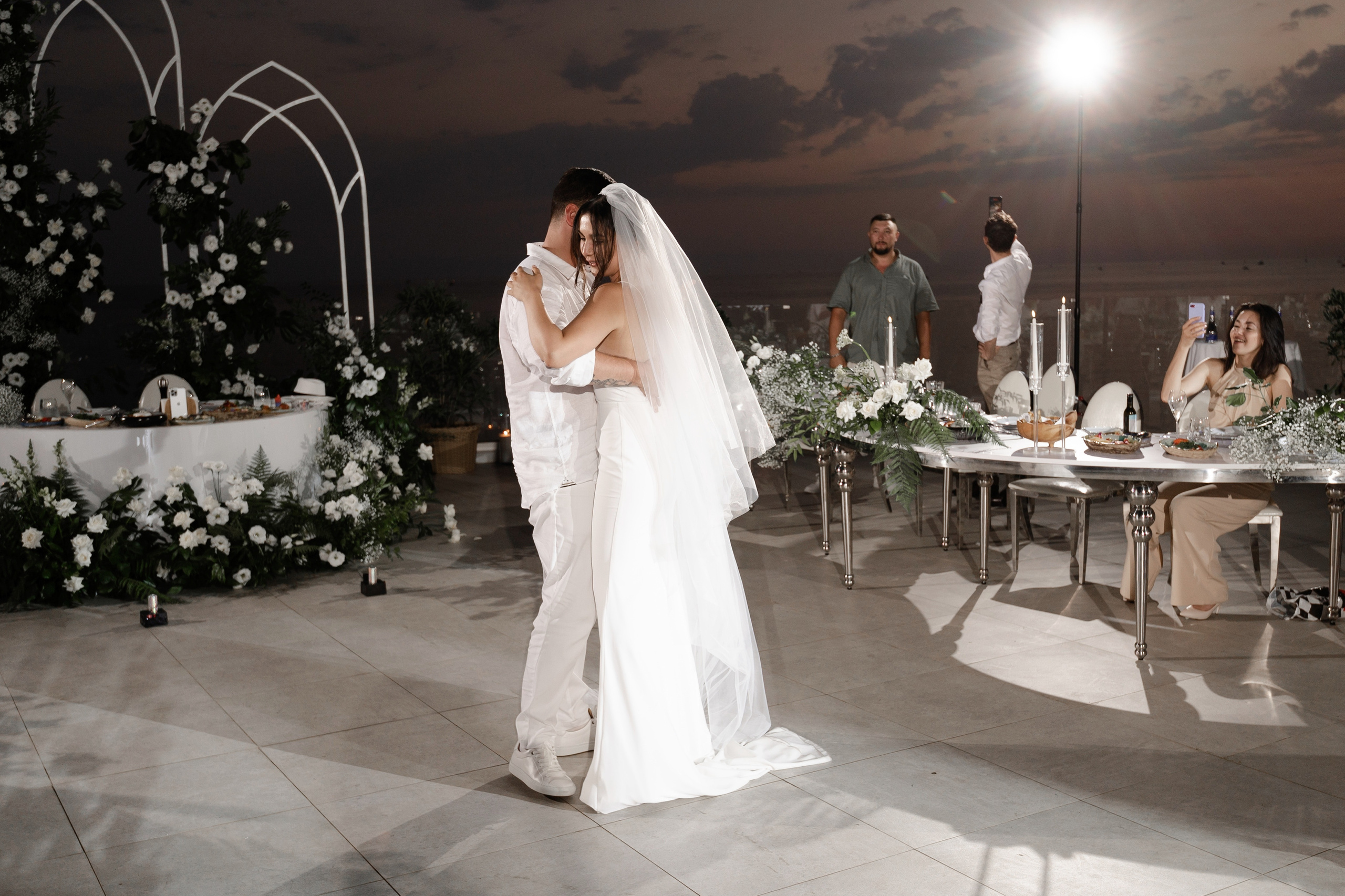 Свадебный фотограф в Сочи Адлере Максимов Максим. Свадебный фотограф в Ростове Максимов Максим