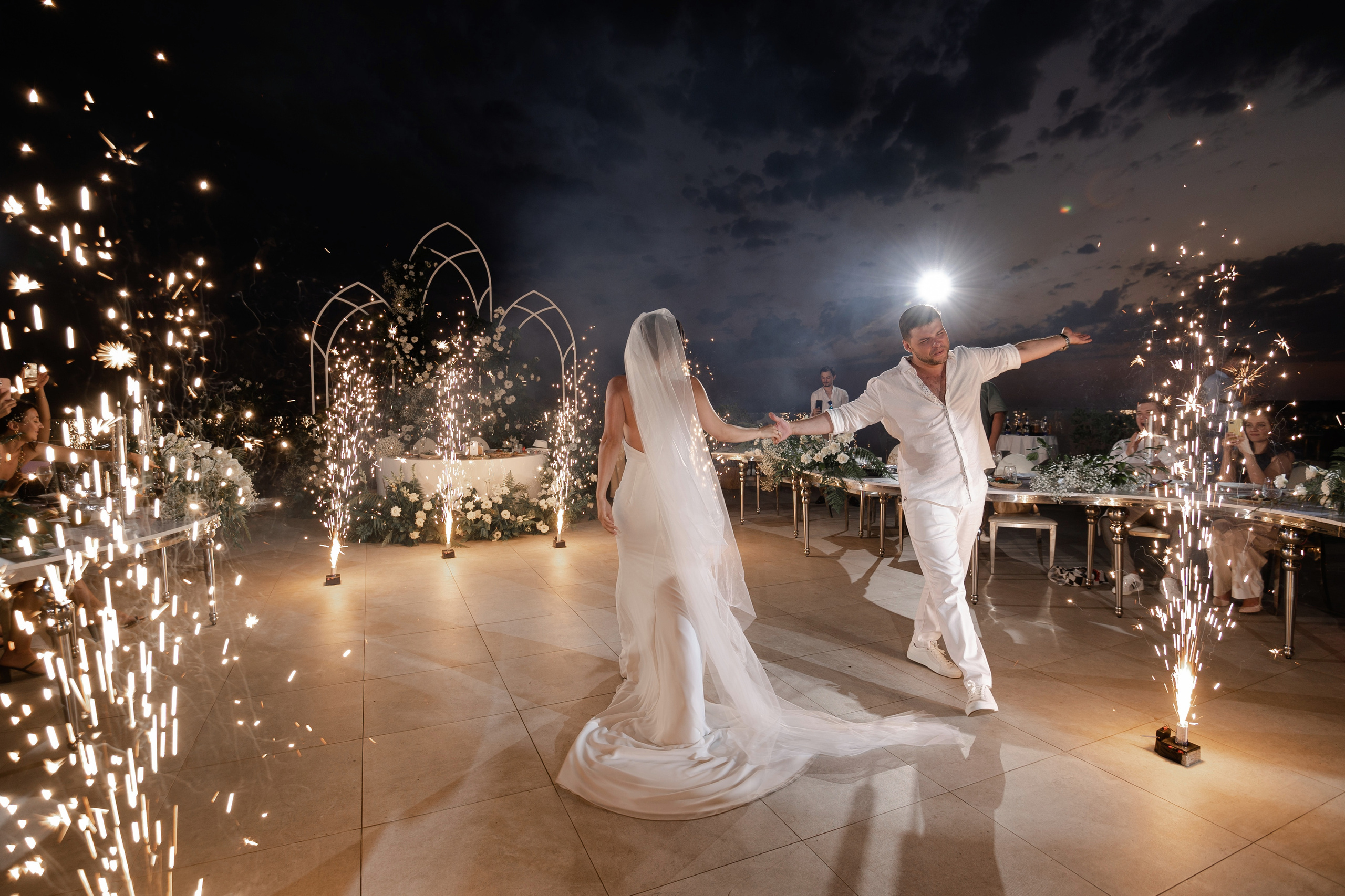 Свадебный фотограф в Сочи Адлере Максимов Максим. Свадебный фотограф в Ростове Максимов Максим