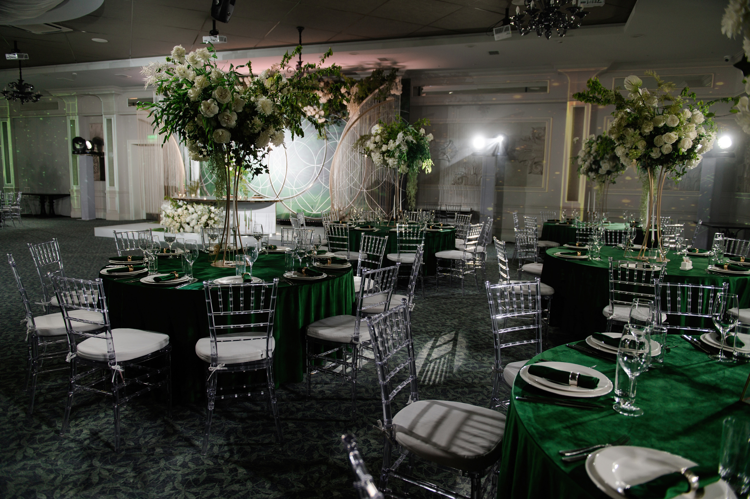 Свадебный фотограф Ростов Графский Парк. Свадебный фотограф в Ростове Максимов Максим