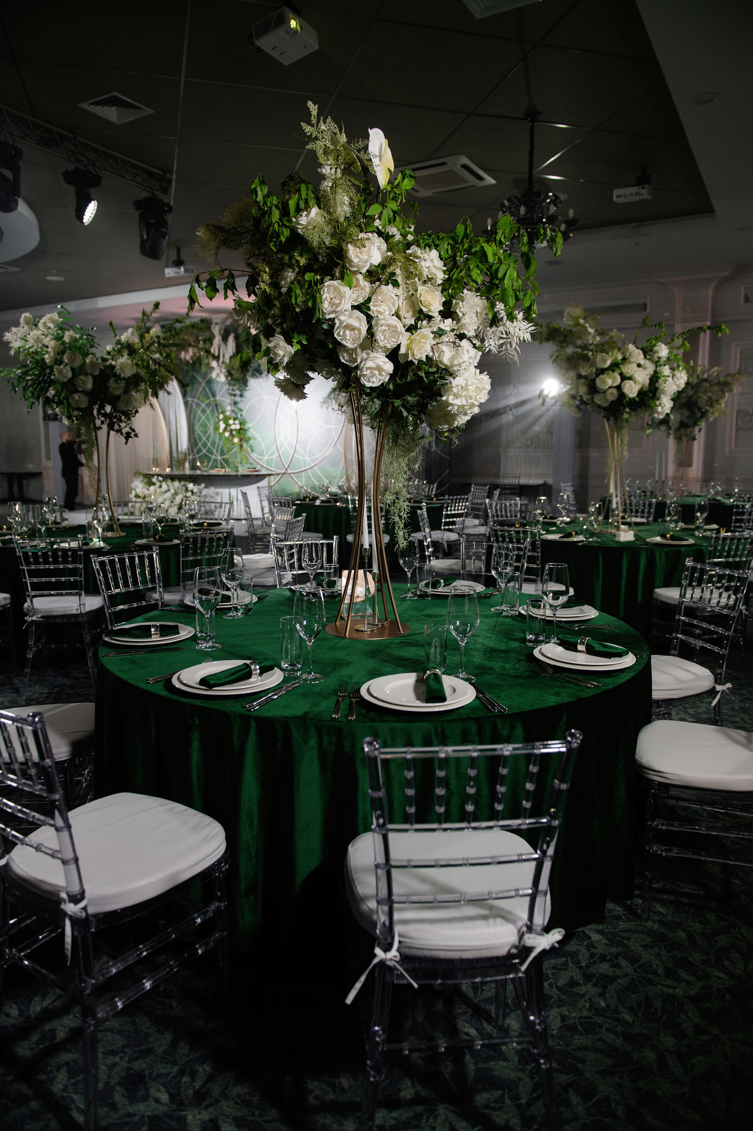 Свадебный фотограф Ростов Графский Парк. Свадебный фотограф в Ростове Максимов Максим