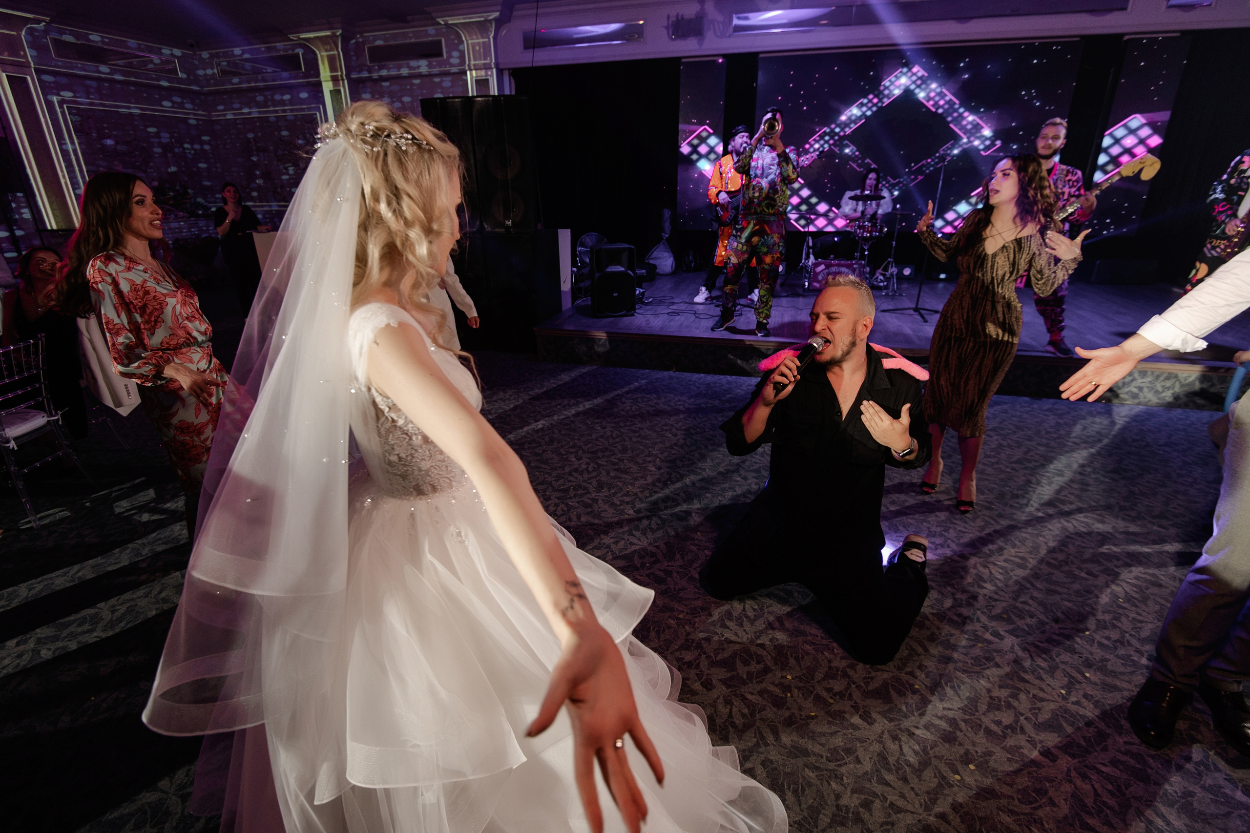 Свадебный фотограф Ростов Графский Парк. Свадебный фотограф в Ростове Максимов Максим