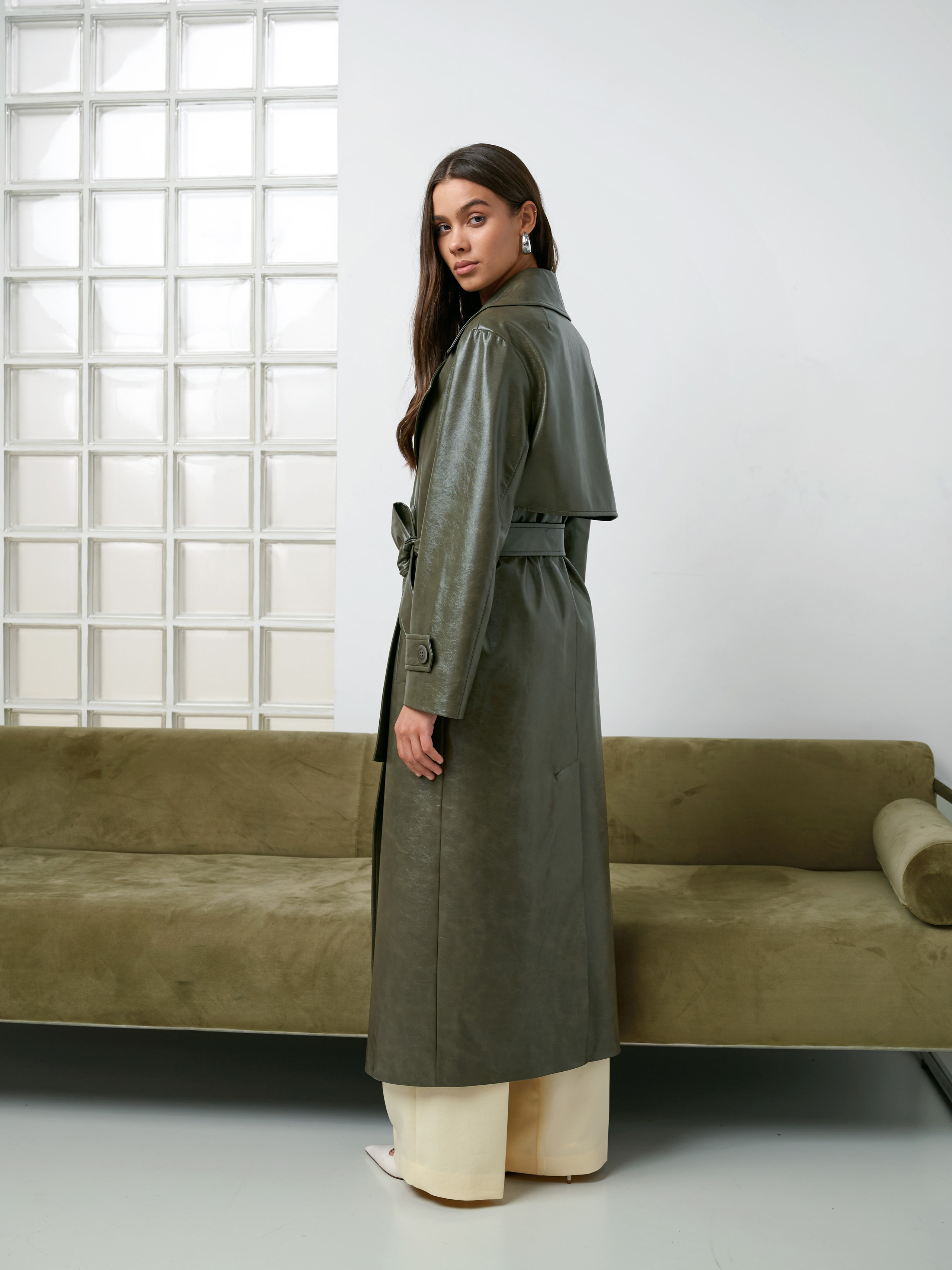 Лукбук для бренда верхней одежды Sheily. Fashion фотограф в Москве Ксения Чупрунова