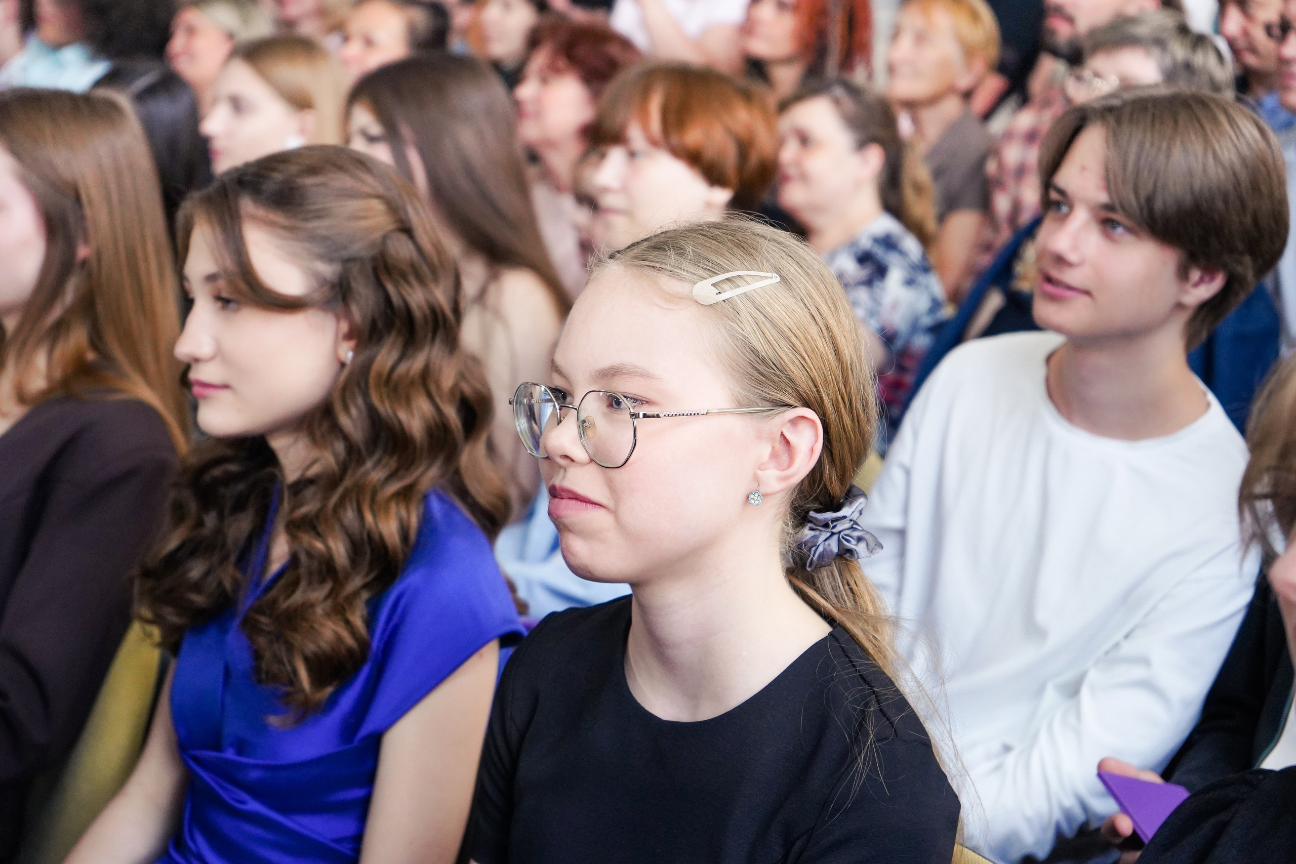 Вручение аттестатов. Гимназия 45, параллель 9 классов. Школьный и семейный фотограф в Екатеринбурге Анна Лобанова