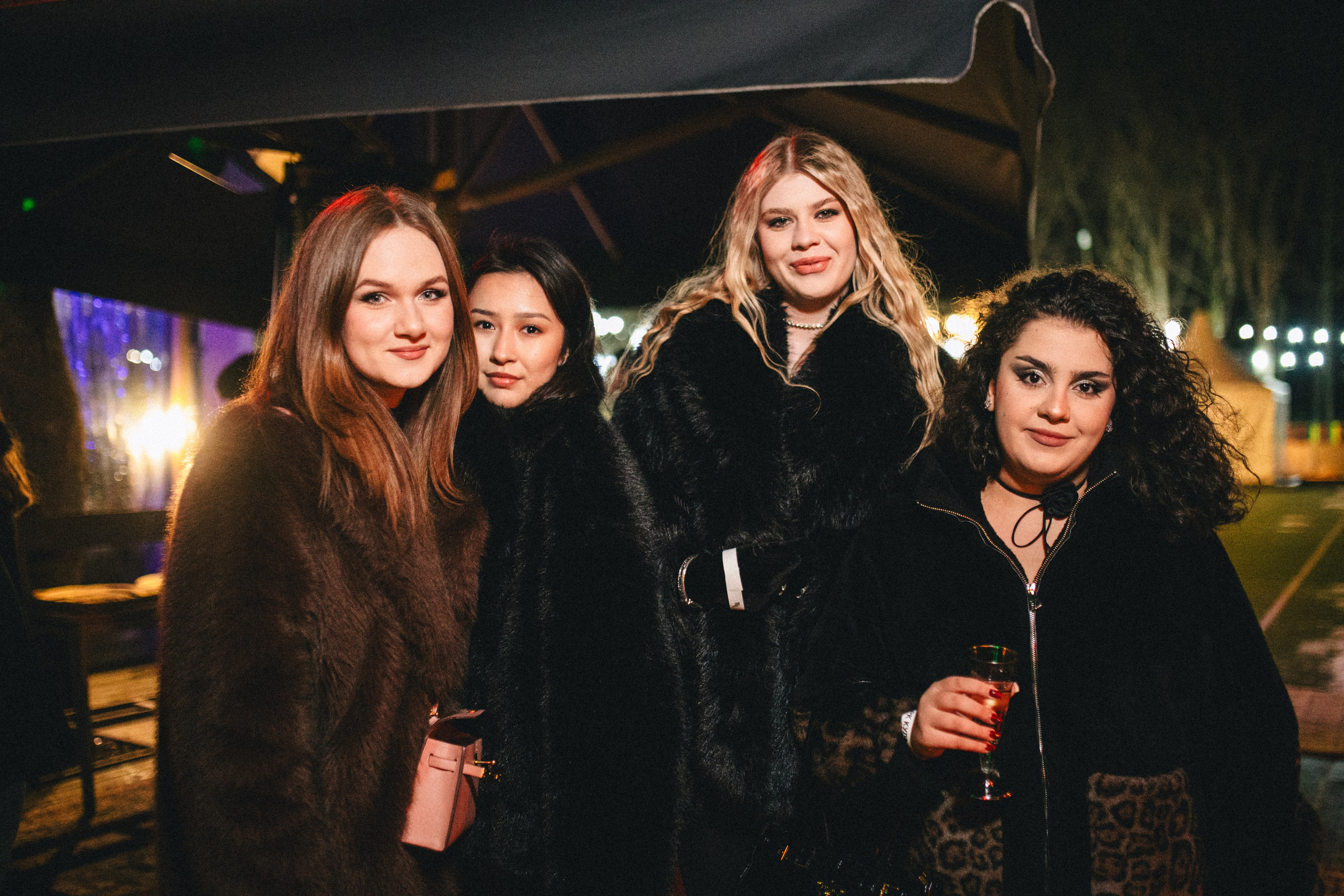 НОВОГОДНЯЯ ВЕЧЕРИНКА 90-х | Парк Культуры. Фотограф в Ставрополе Алина Клочкова