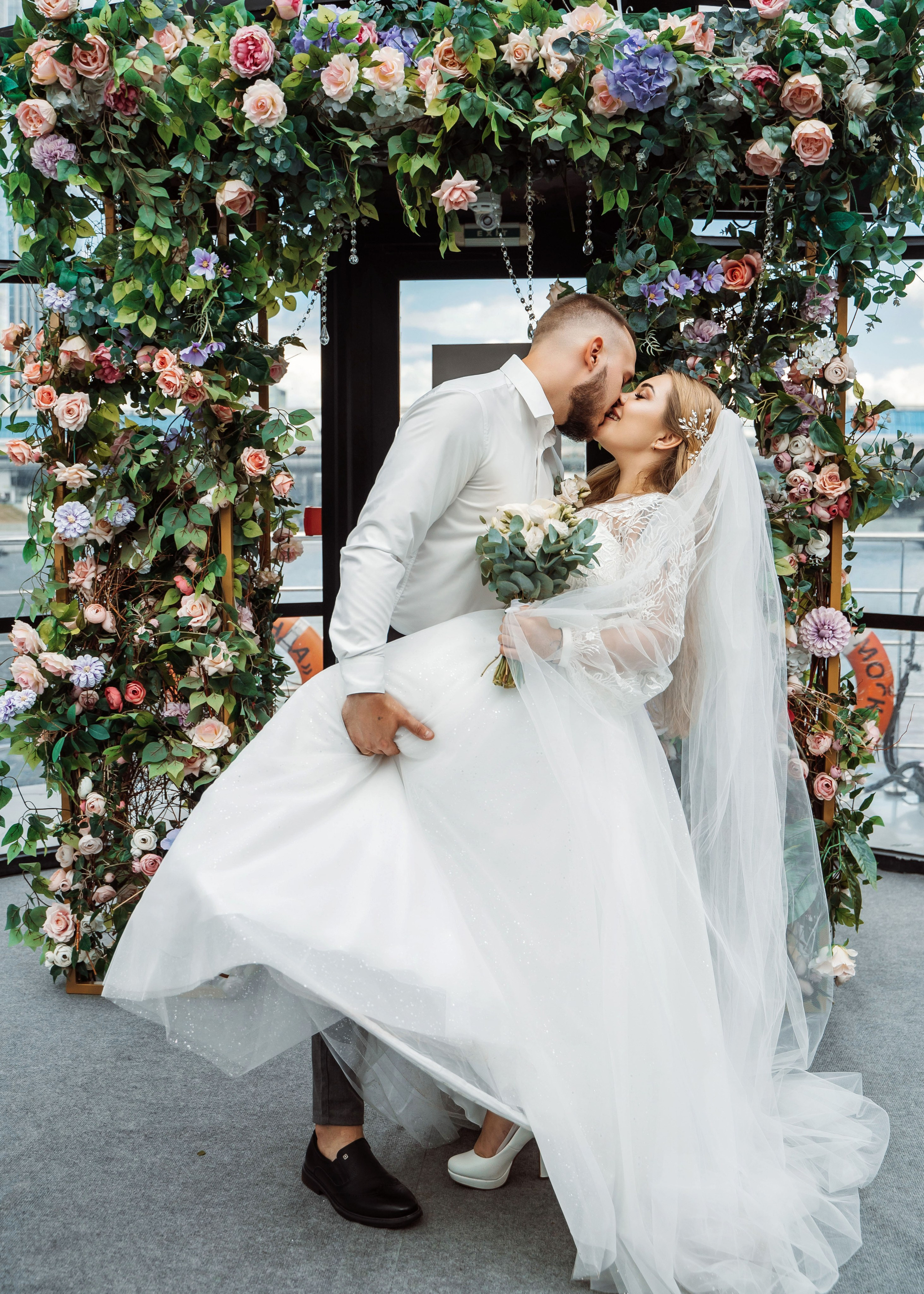 Елена и Александр. Регистрация и прогулка. Фотограф и видеограф в Москве и Московской области Мария Вишня