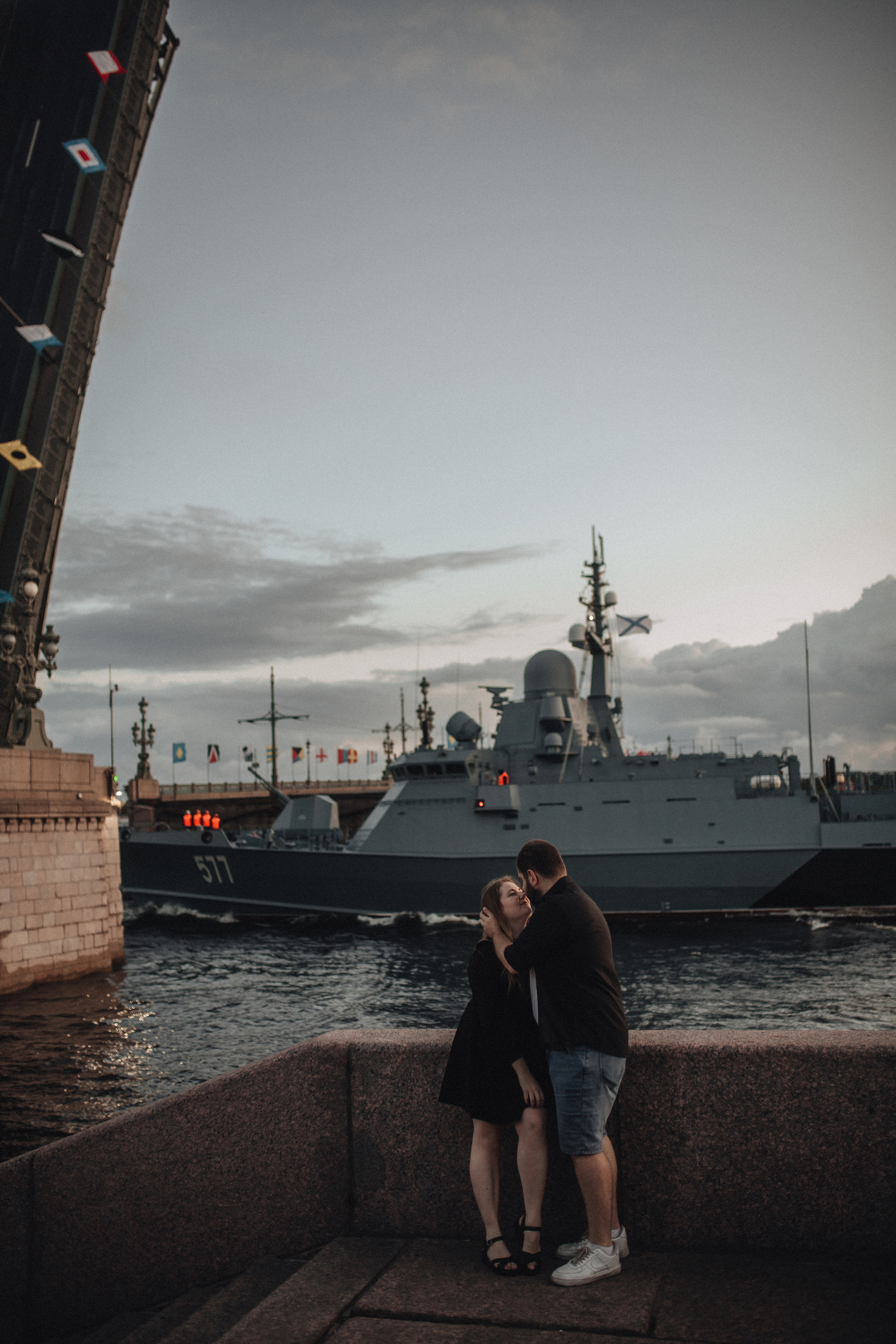 Видели ночь, гуляли всю ночь до утра. Фотограф в Санкт Петербурге Лара Великова