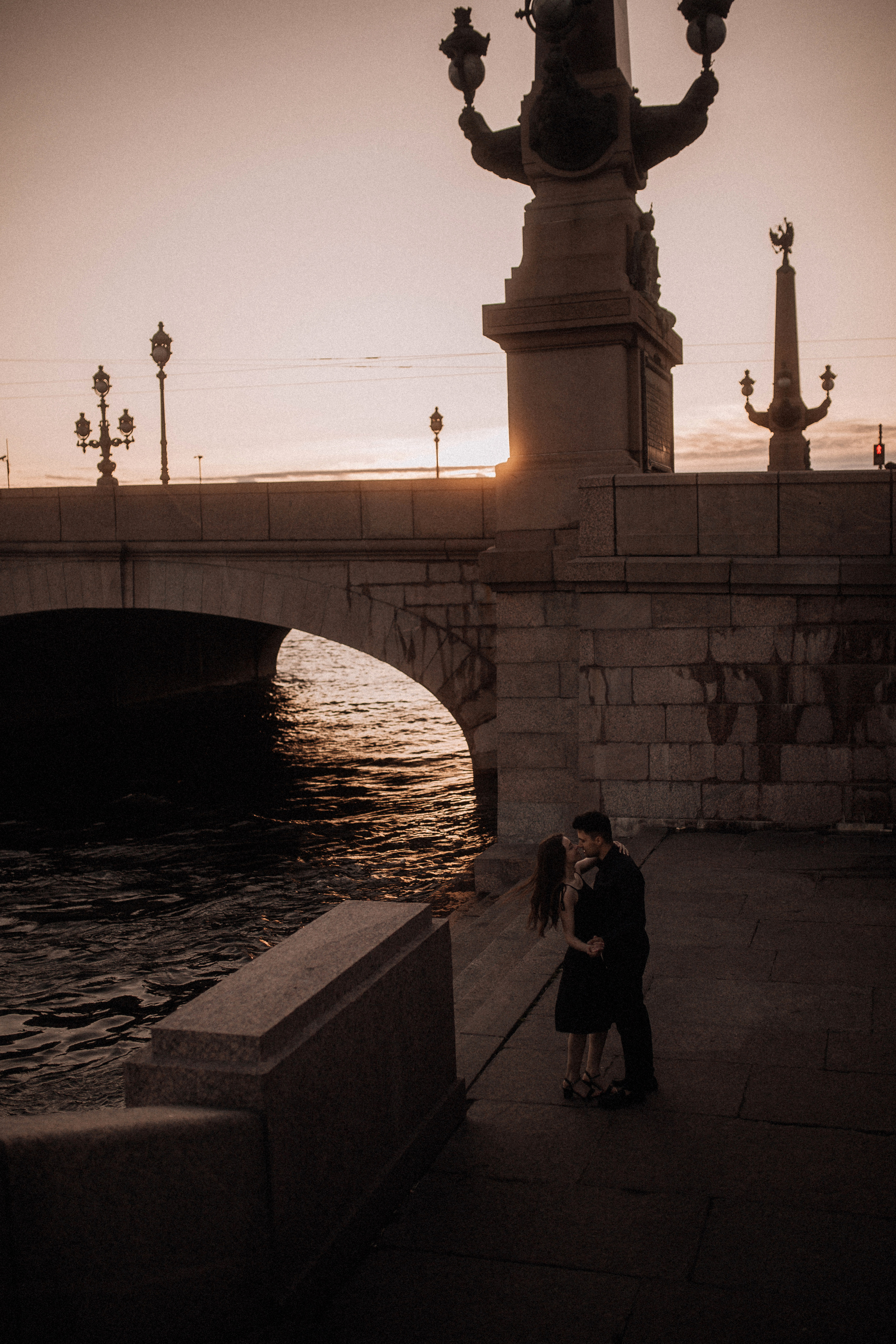 От заката до рассвета. Фотограф в Санкт Петербурге Лара Великова