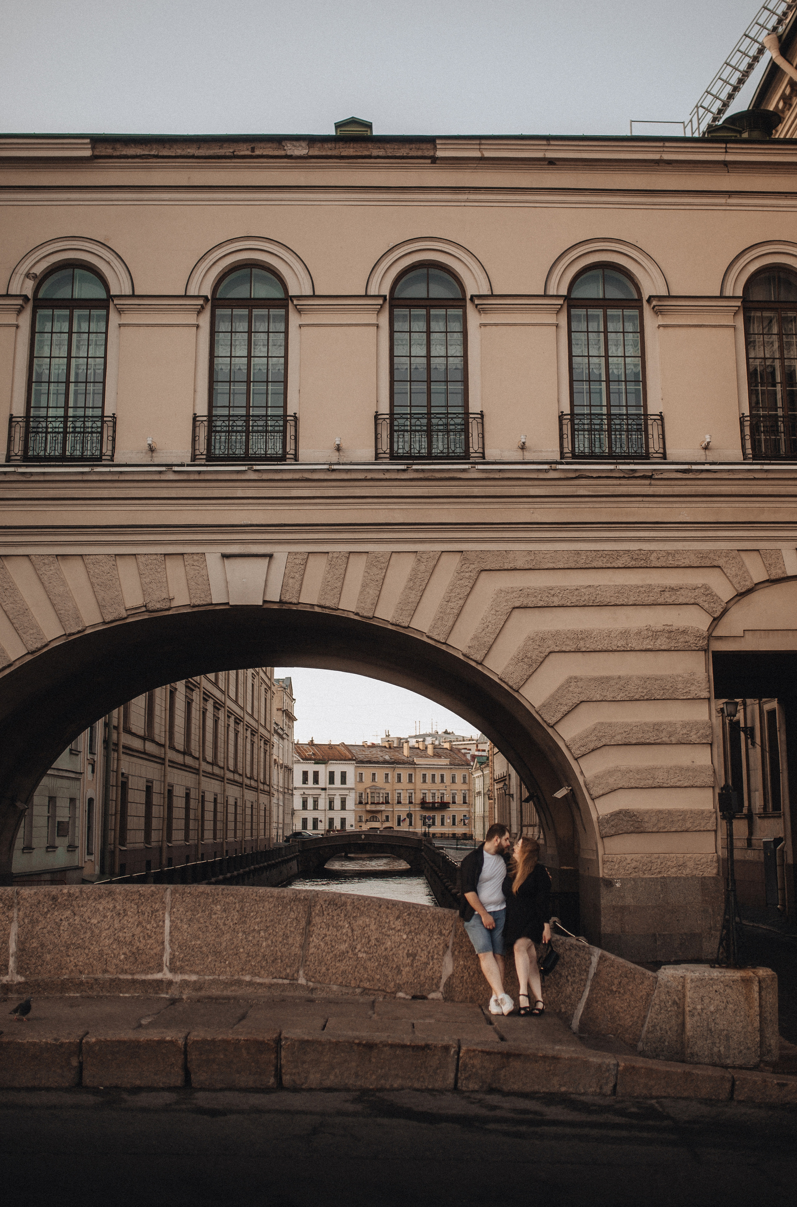 Видели ночь, гуляли всю ночь до утра. Фотограф в Санкт Петербурге Лара Великова