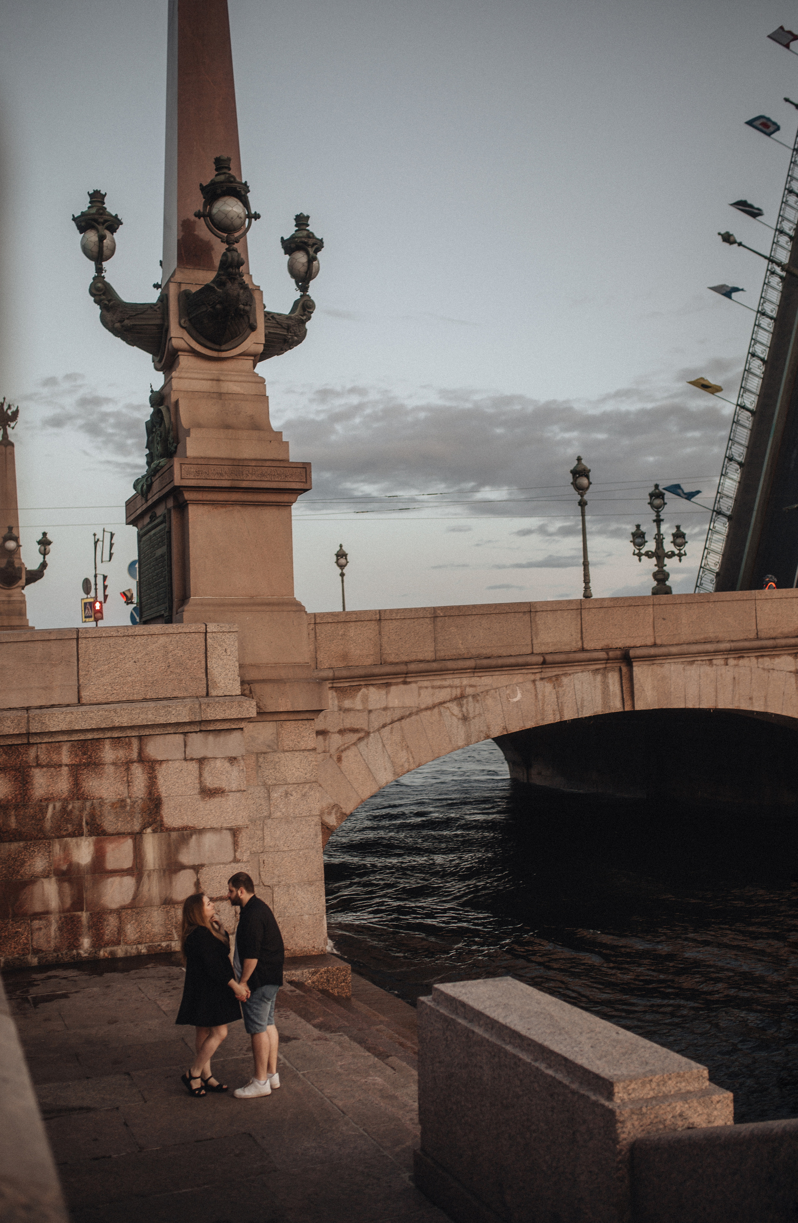 Видели ночь, гуляли всю ночь до утра. Фотограф в Санкт Петербурге Лара Великова