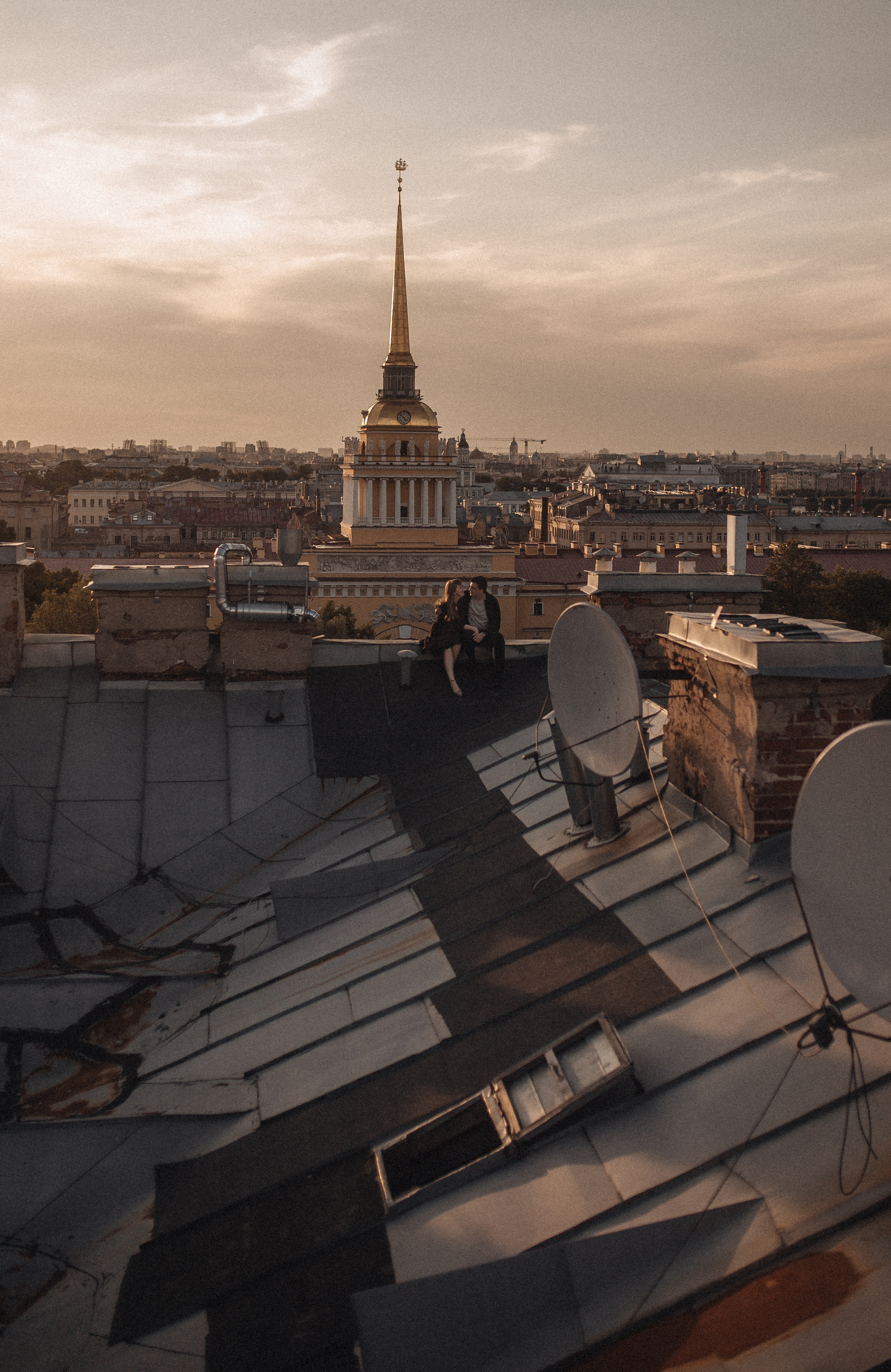 Закат на крыше. Фотограф в Санкт Петербурге Лара Великова