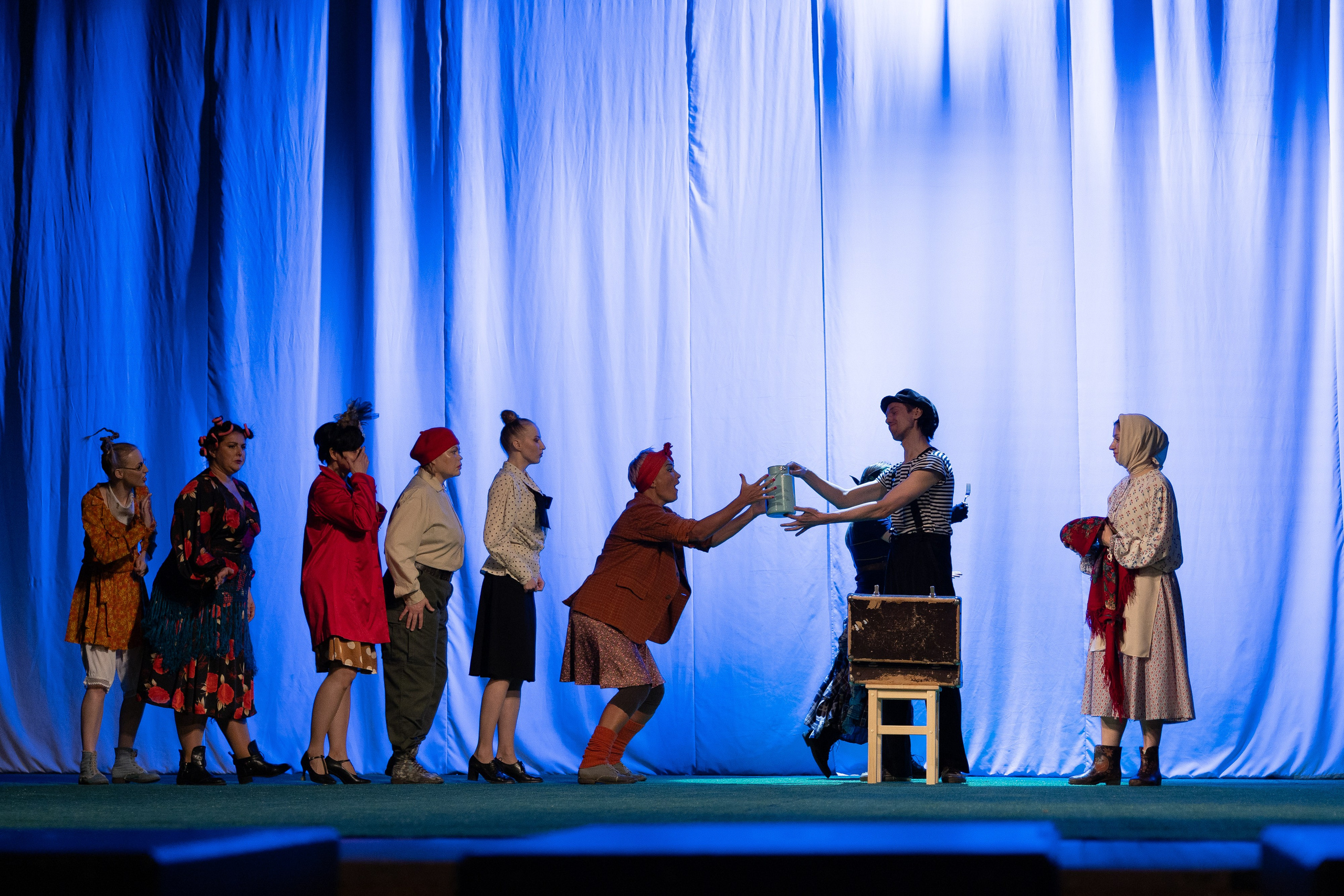 Спектакль Егора Дружинина «Всюду жизнь»