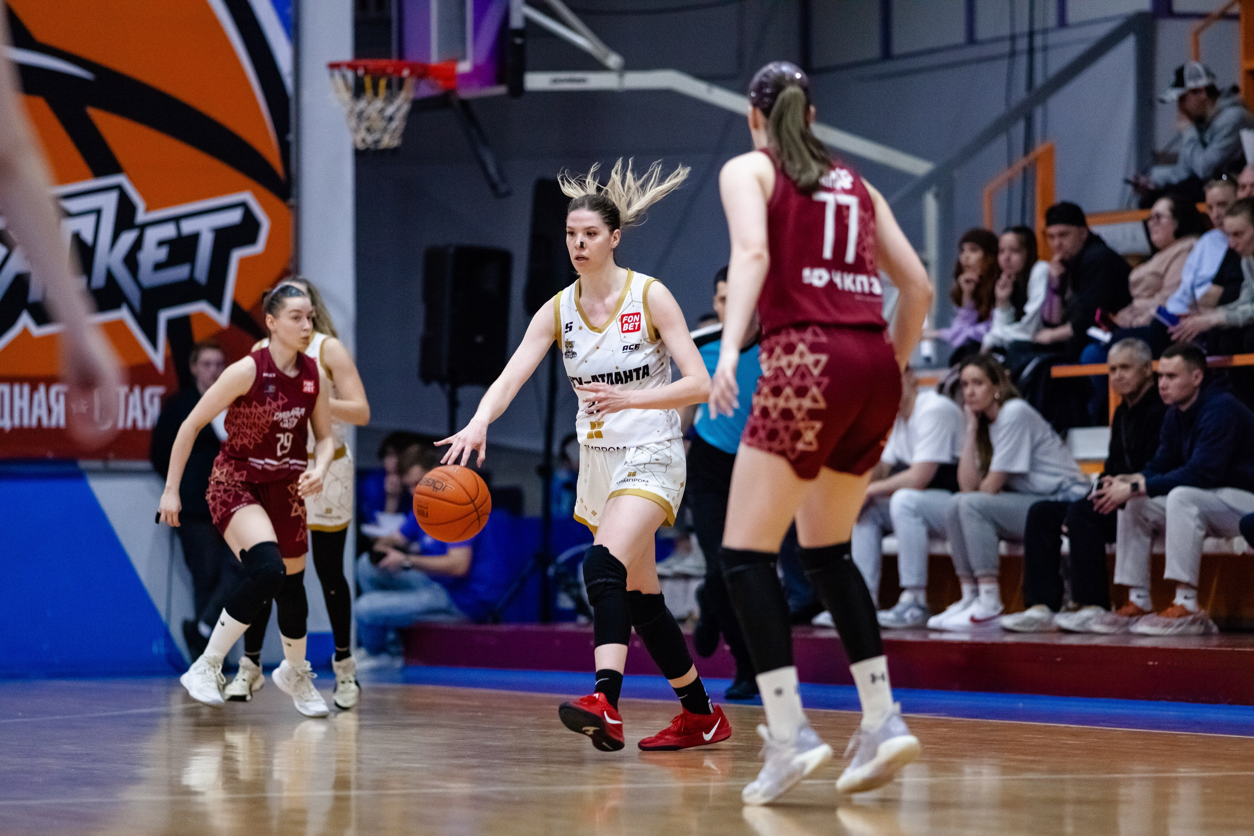 ЧГУ-Атланта — Славянка. Фотография