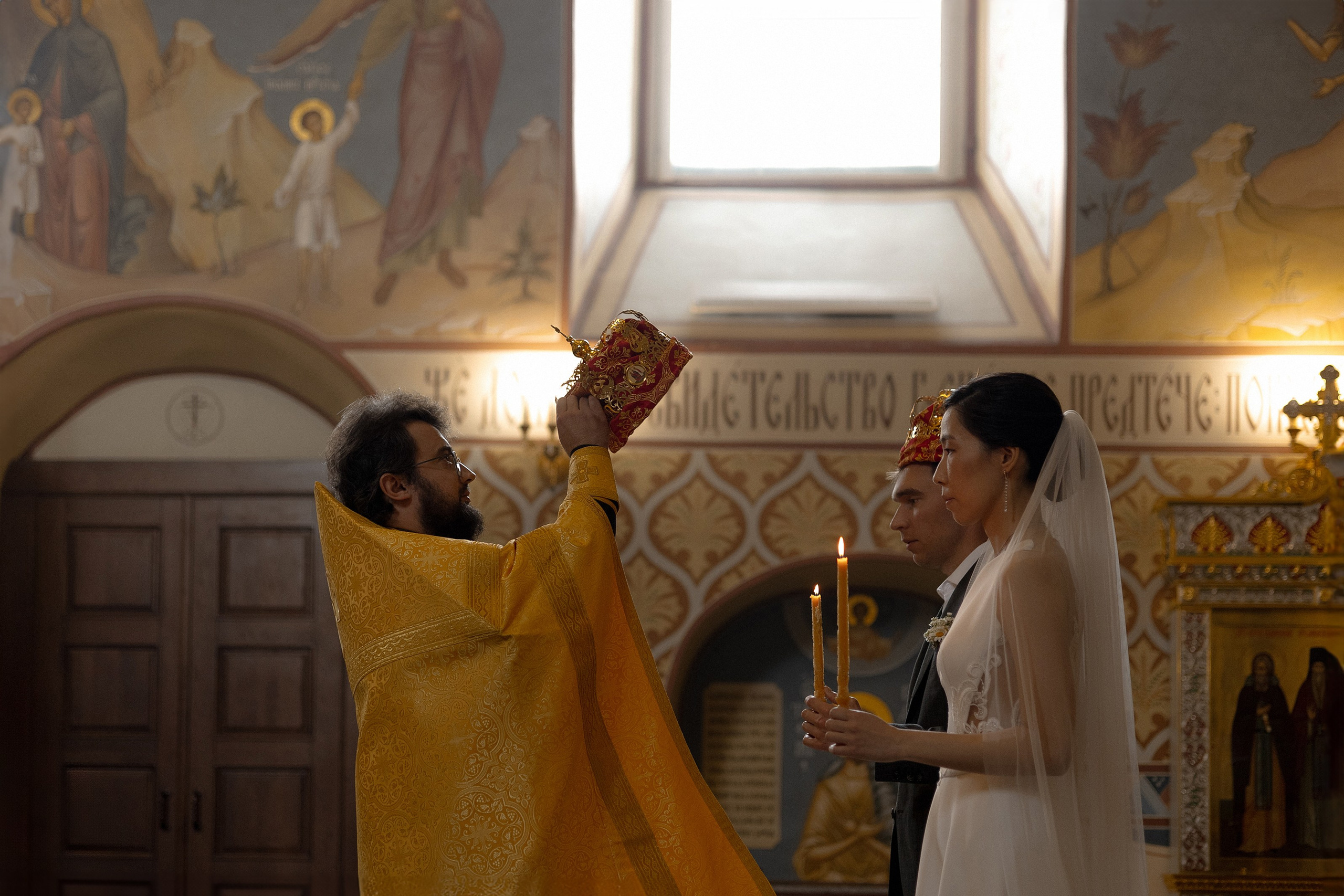 Людмила и Степан. Венчание в Суздале. Свадебный фотограф Аня Милграм