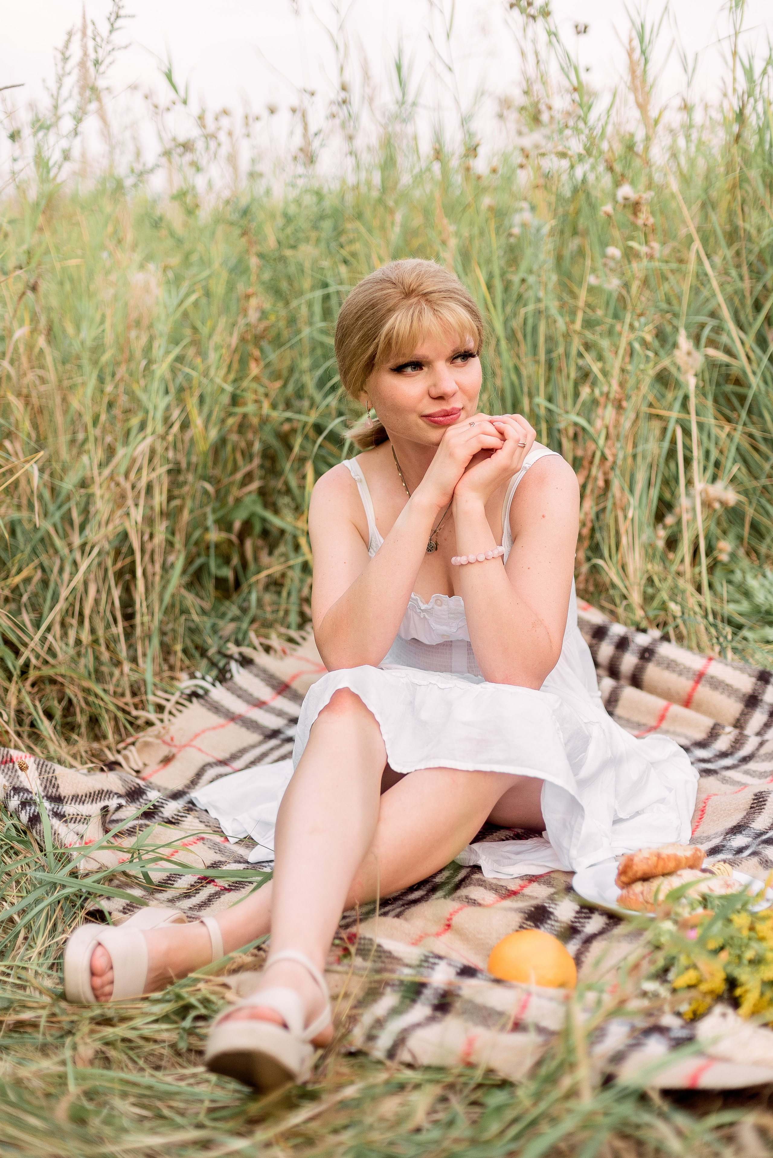 В поле. Фотограф Юлия Попова