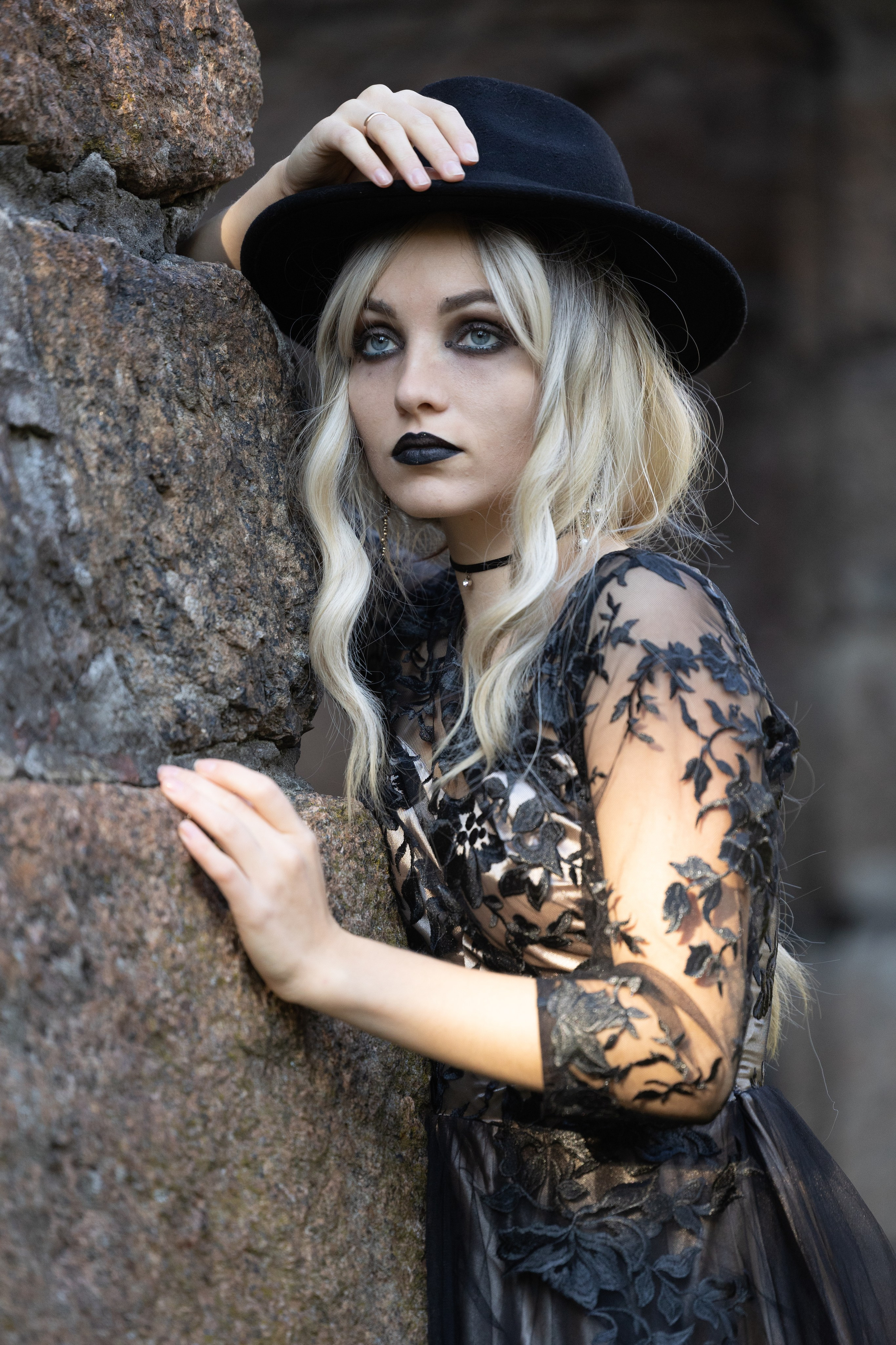 Проект Черная Луна, Хеллоуин. Главная