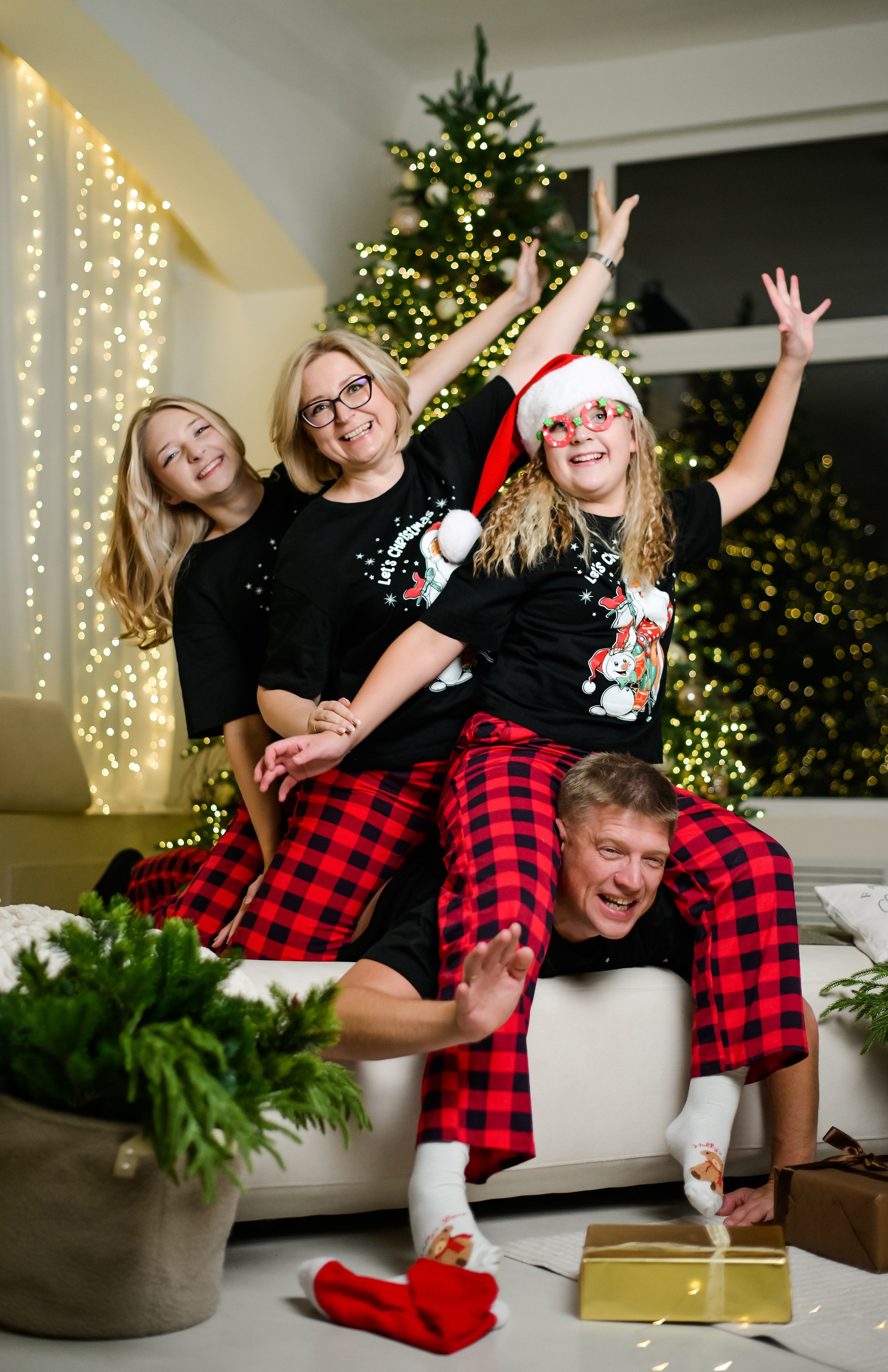 Семья Александра, Сашеньки, Юленьки и Катюши