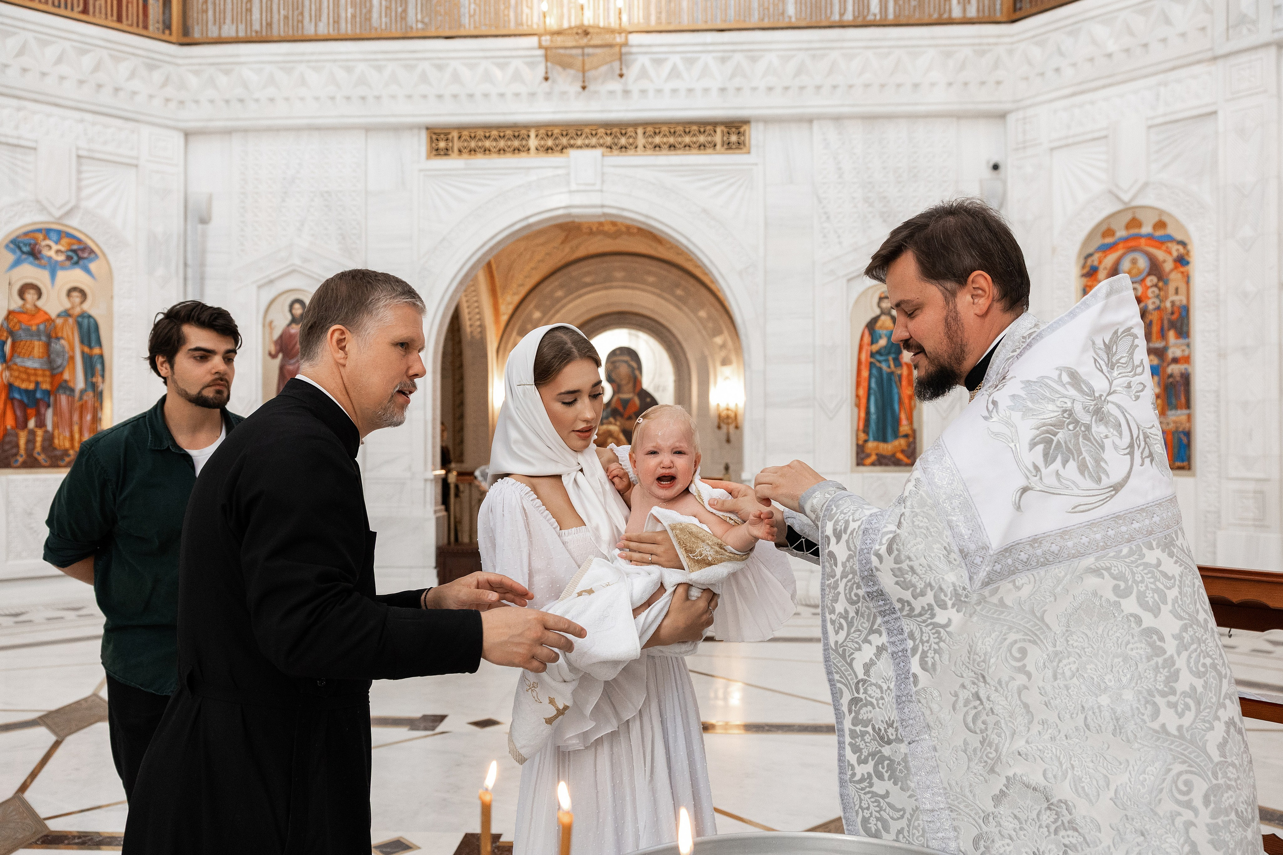 Крещение Аделины. Фотограф Крещение, Выписка москва