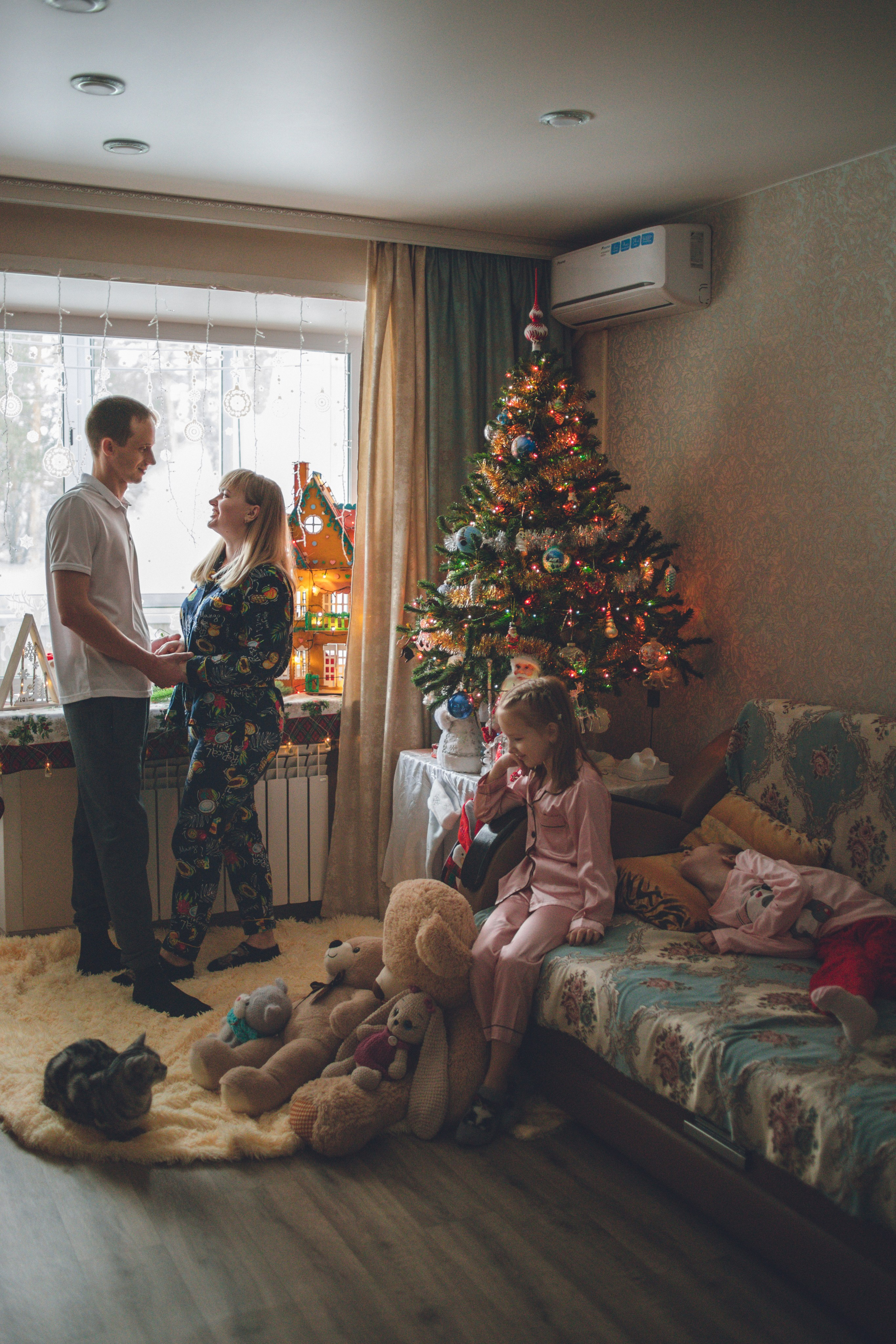 Таня, Владимир, Алина, Дарина. Семейный фотограф г. Димировград Андросова Екатерина