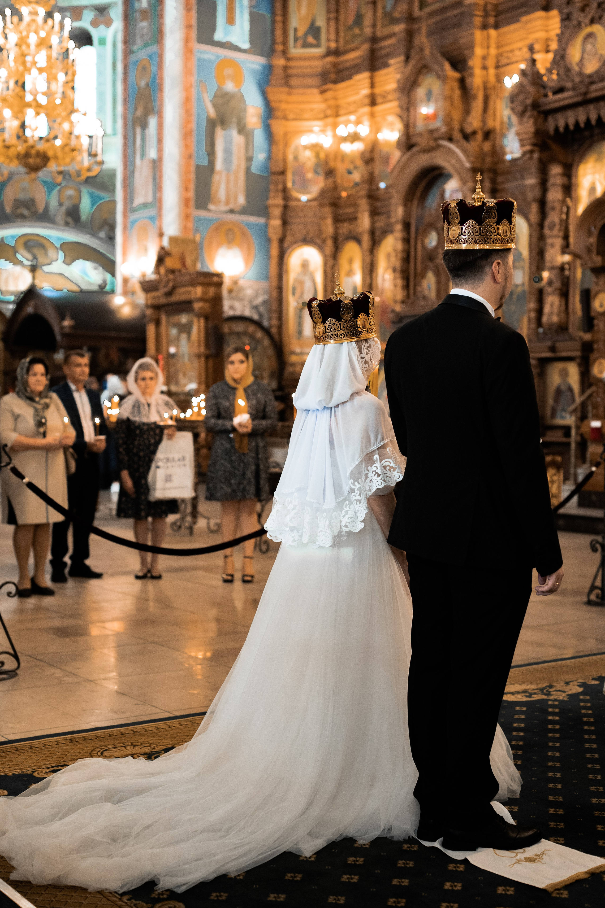 Венчание в соборе Александра Невского Нижний Новгород. Фотограф на крещение и венчание в Нижнем Новгороде.Свадебный Фотограф