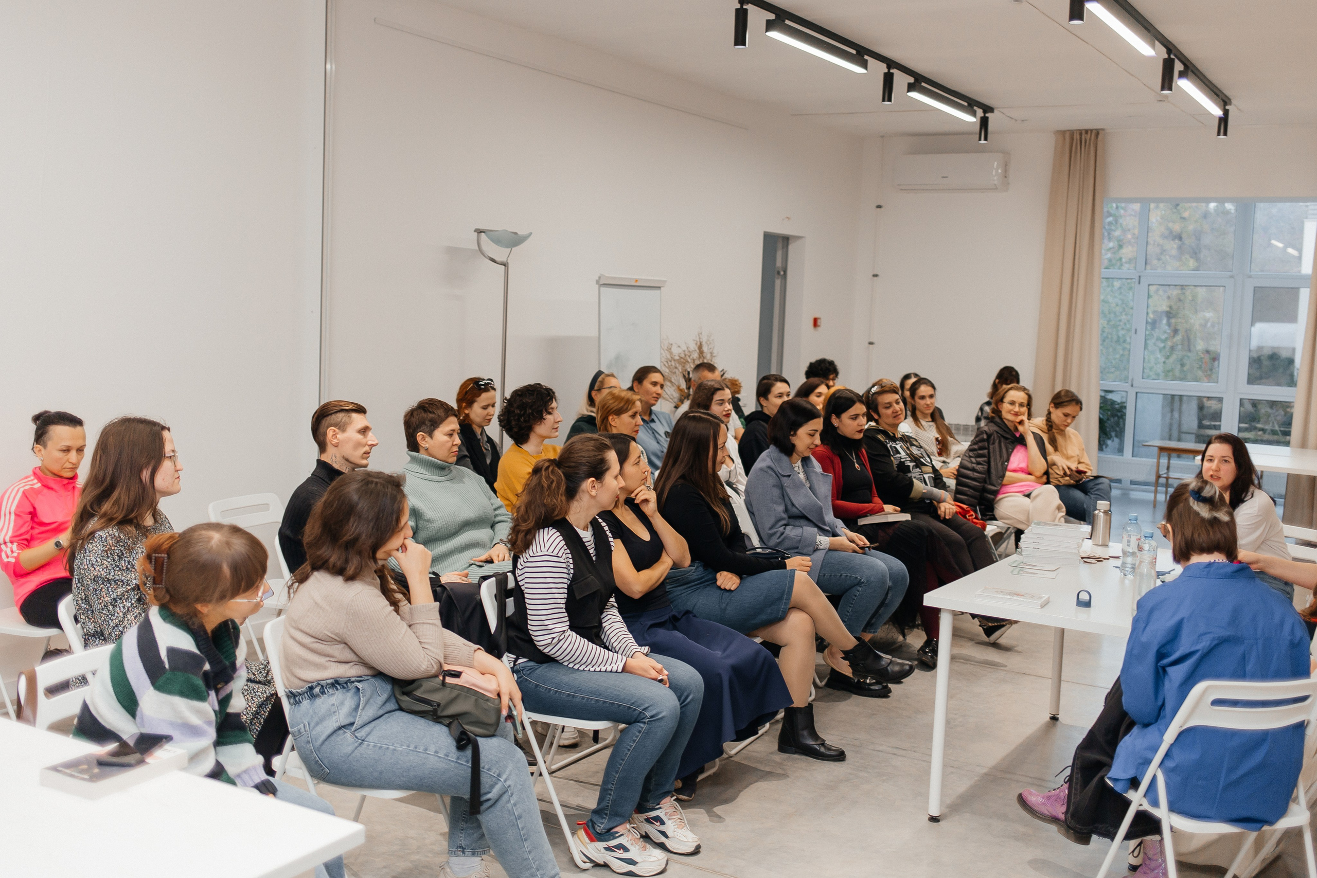 30.09.2023 Встреча с Евгенией Некрасовой. Книжный клуб