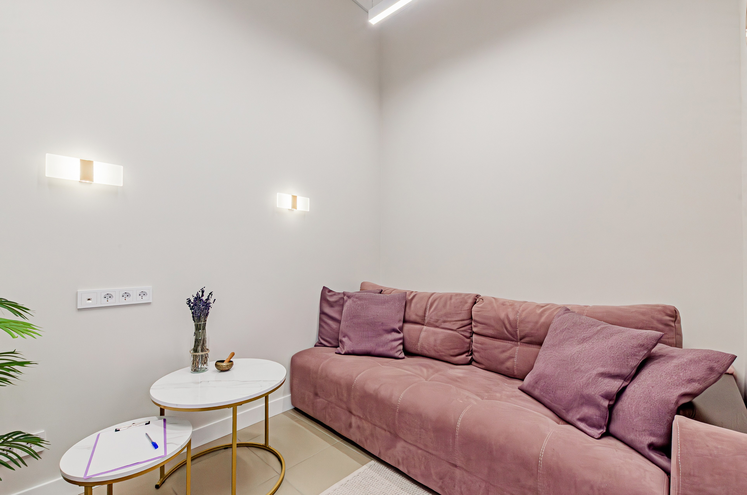 Массажный салон Основание. Nataliphotokzn.ru Фотограф. Казань. Интерьерная съёмка