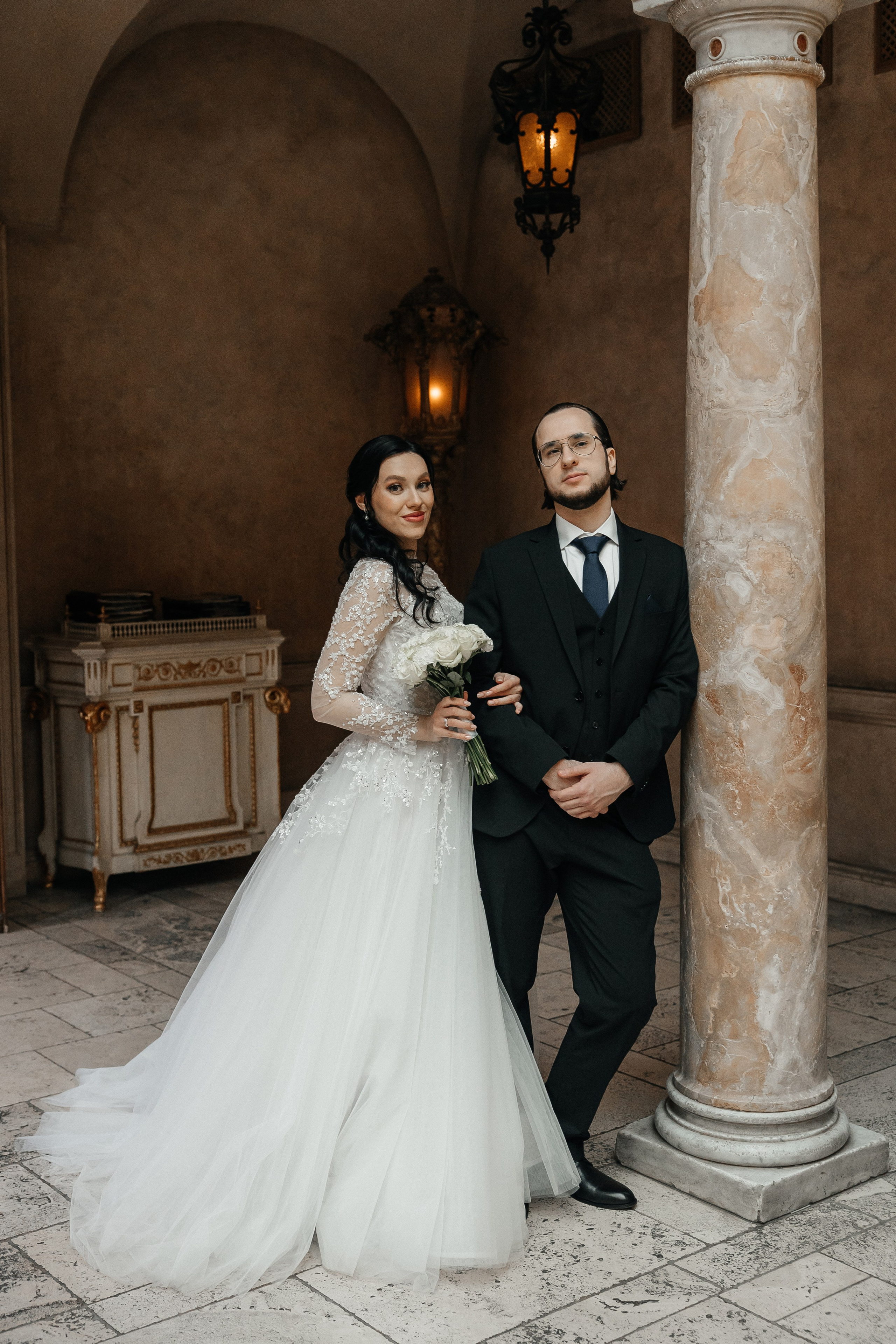 Свадебная фотосессия в ресторане Турандот. Свадебный фотограф в Москве Дарья Олендарёва