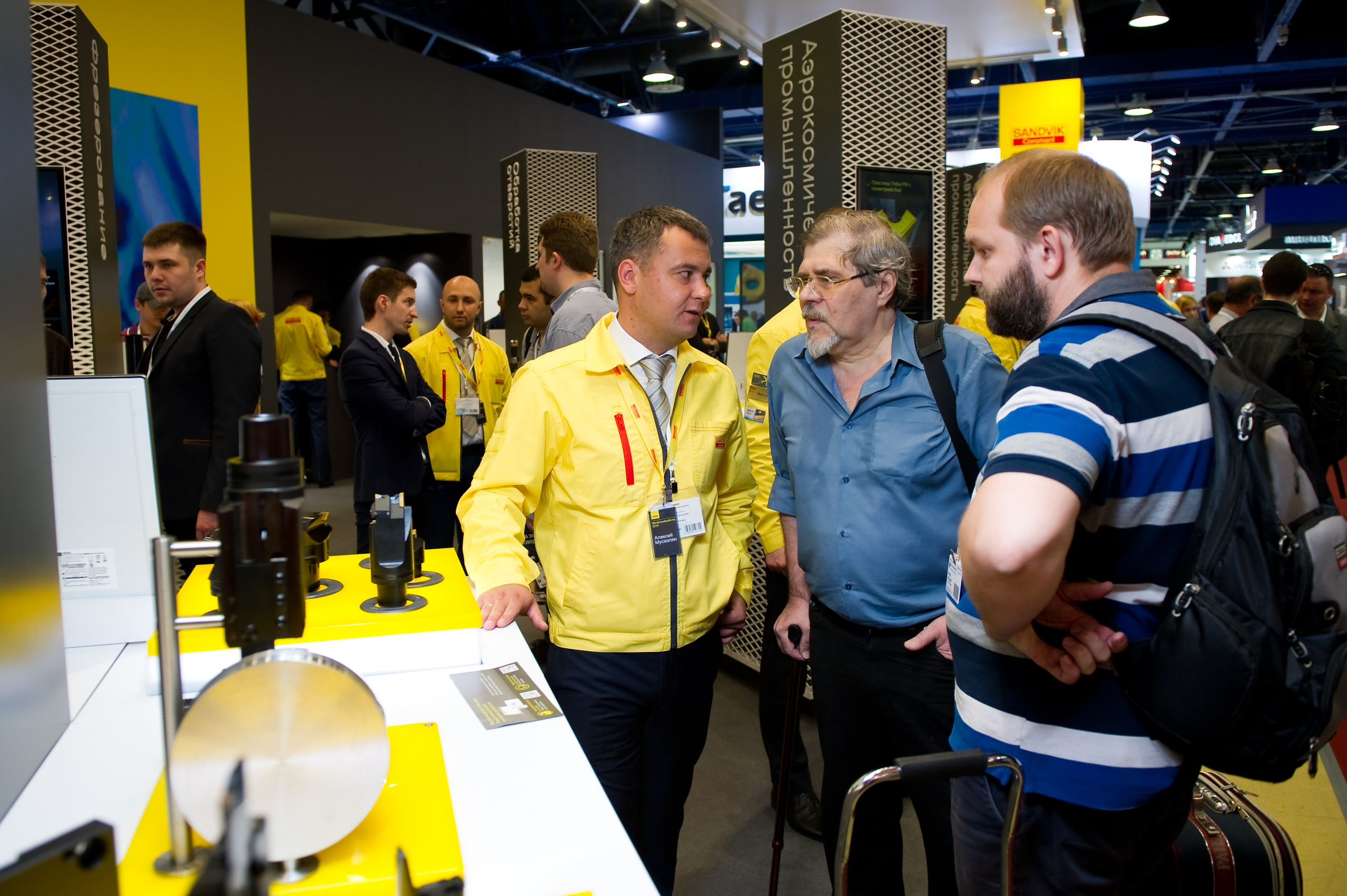 Работа Sandvik на выставке «Металлообработка». Репортажный фотограф и видеограф Слава Думчев. Тимбилдинги, отчетники, корпоративы