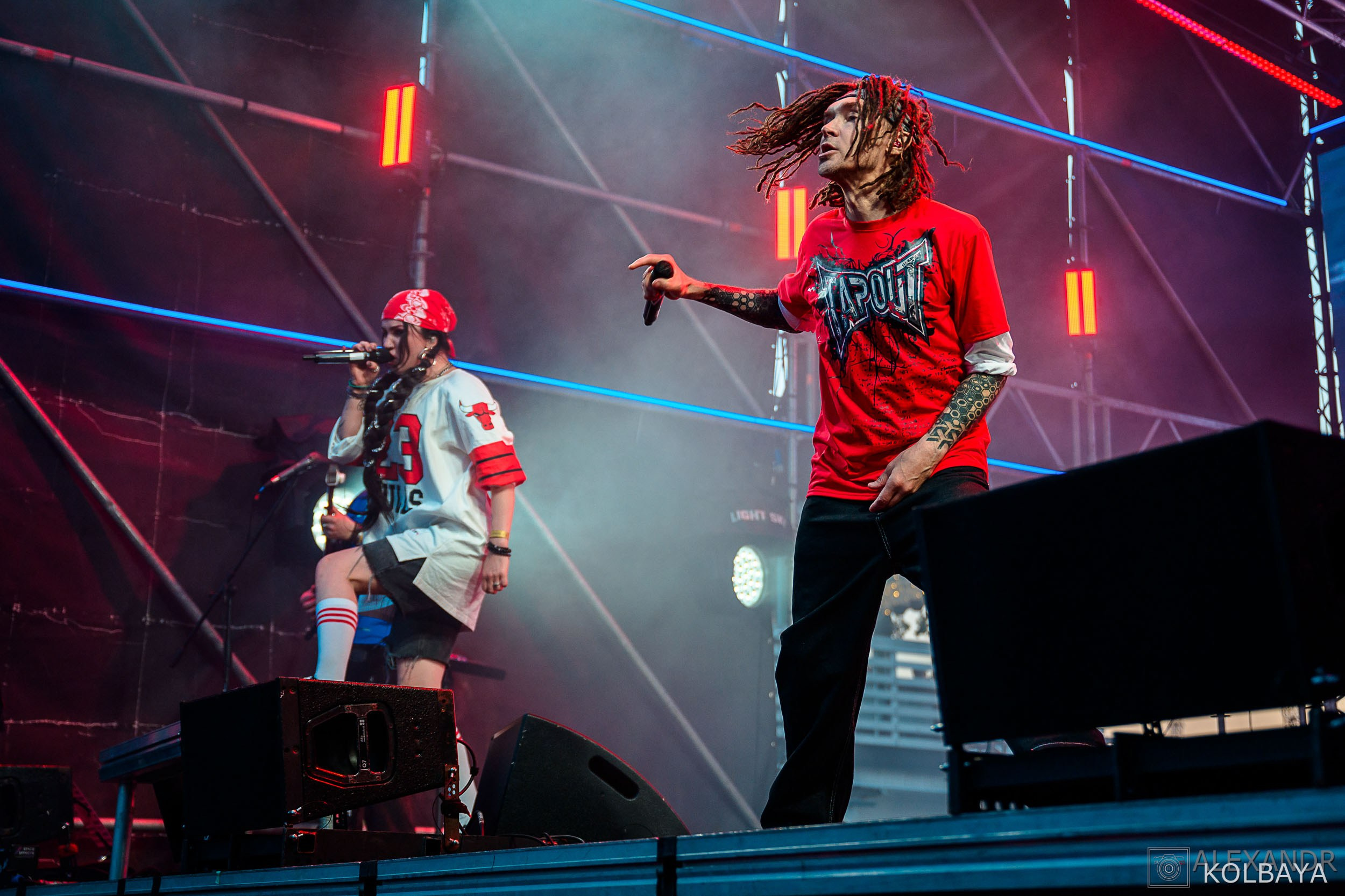 Фоторепортаж с концерта группы СЛОТ на Red Summer 2025. Концертный и театральный репортажный фотограф в Москве Александр Колбая