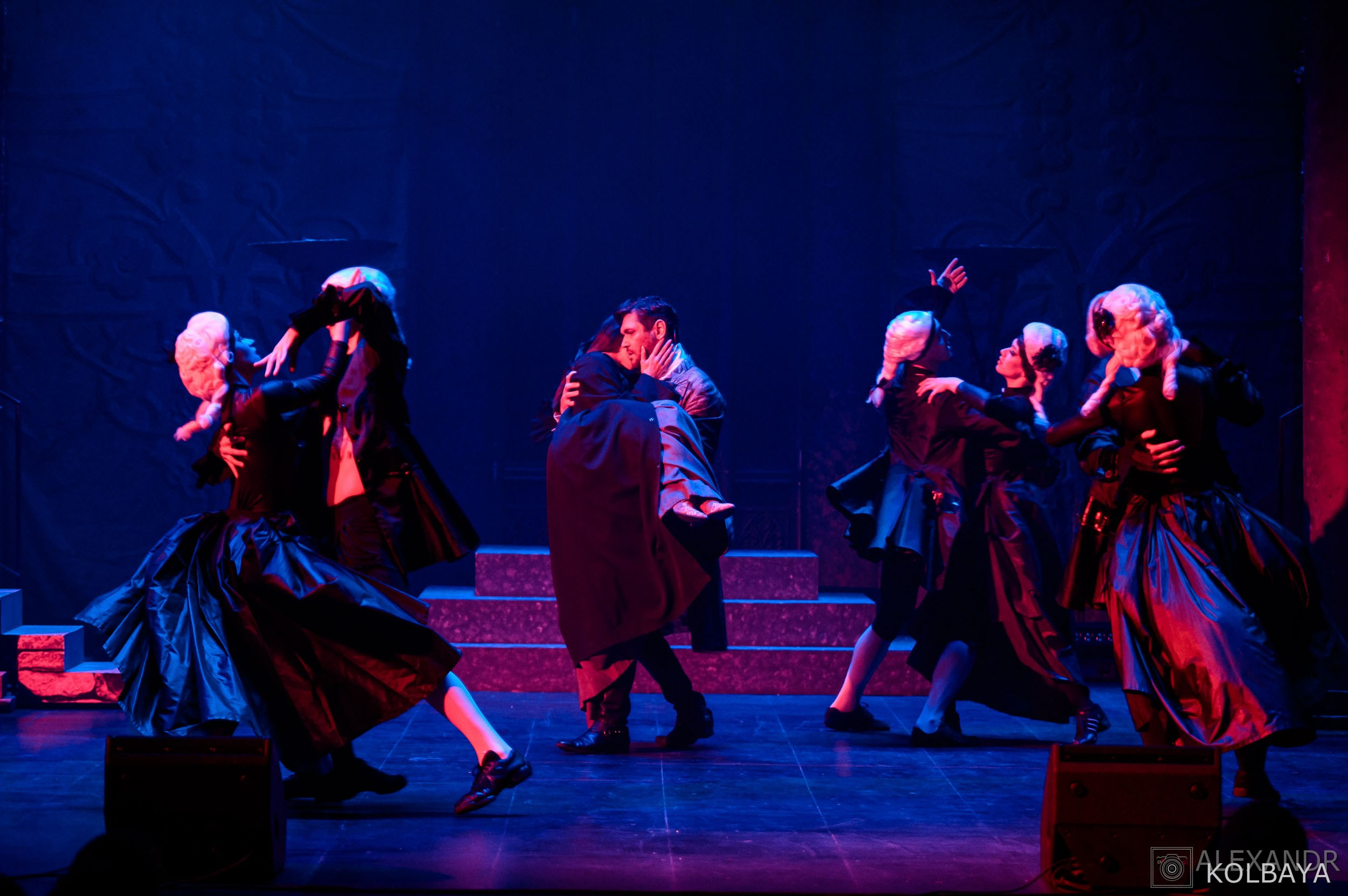 Опасные связи. Концертный и театральный репортажный фотограф в Москве Александр Колбая