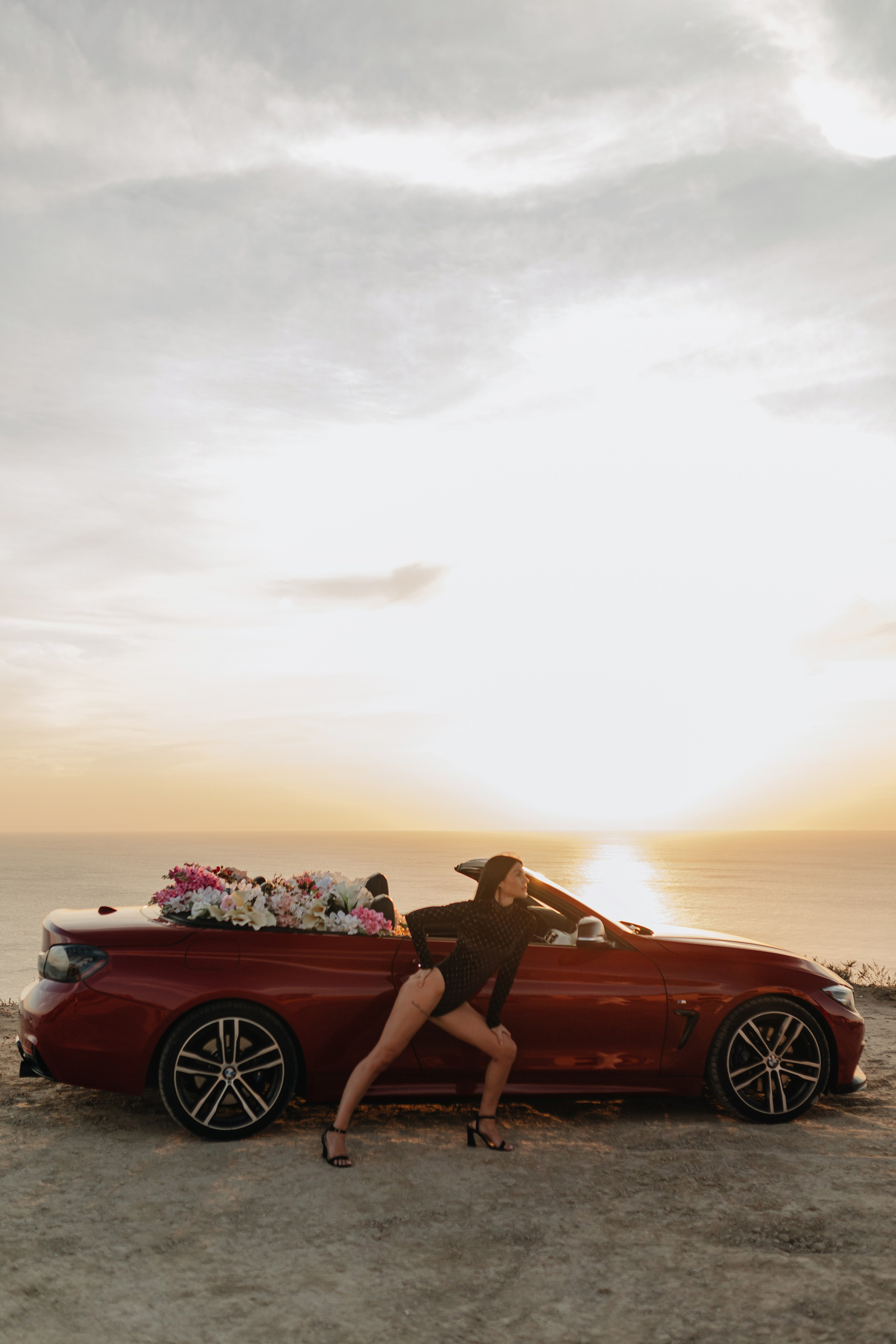 На кабриолете. Фотограф Трифон Мира