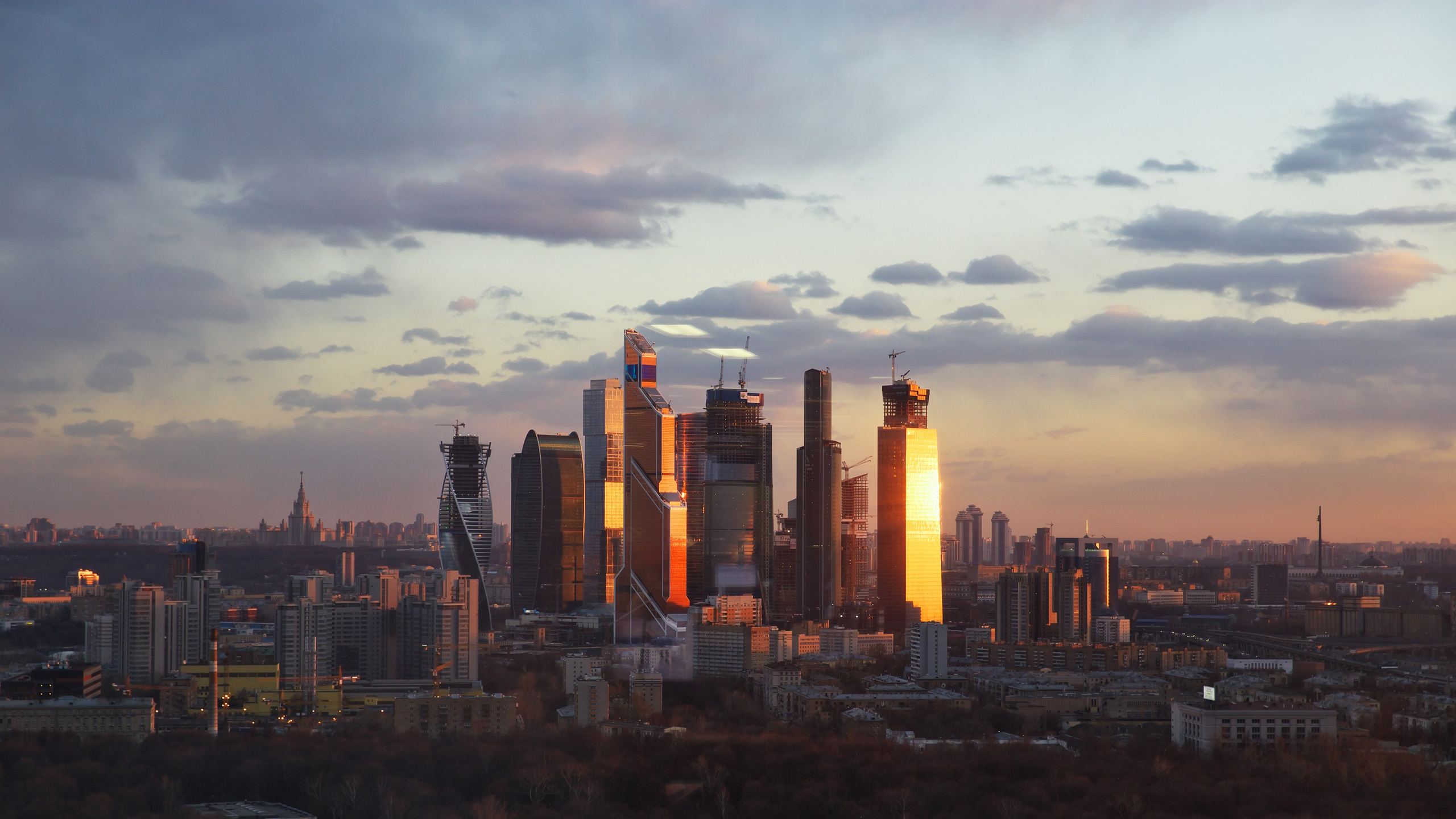 Москва-Сити. Миша Печёнкин | фотография