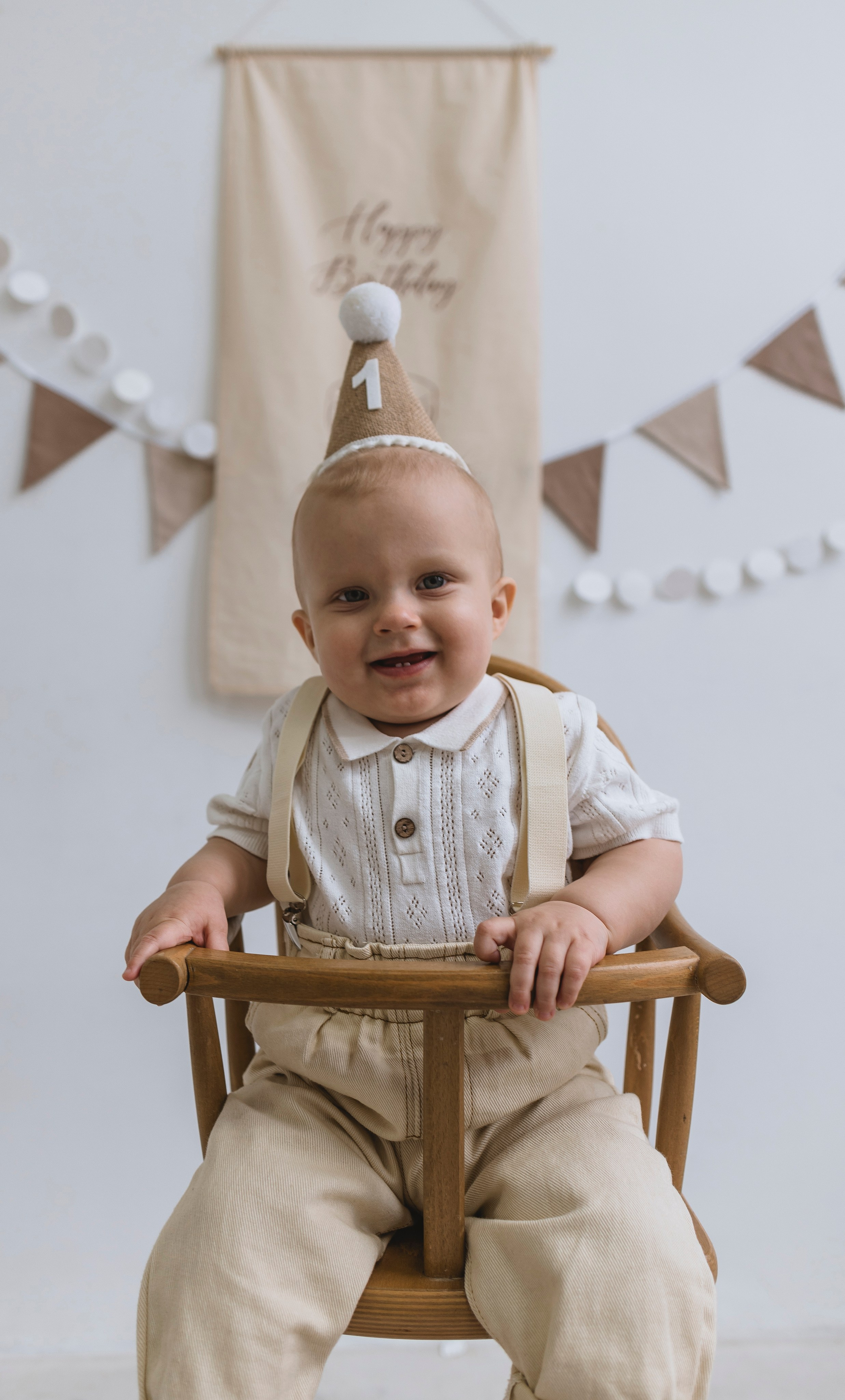 Марку годик. Женский и предметный фотограф