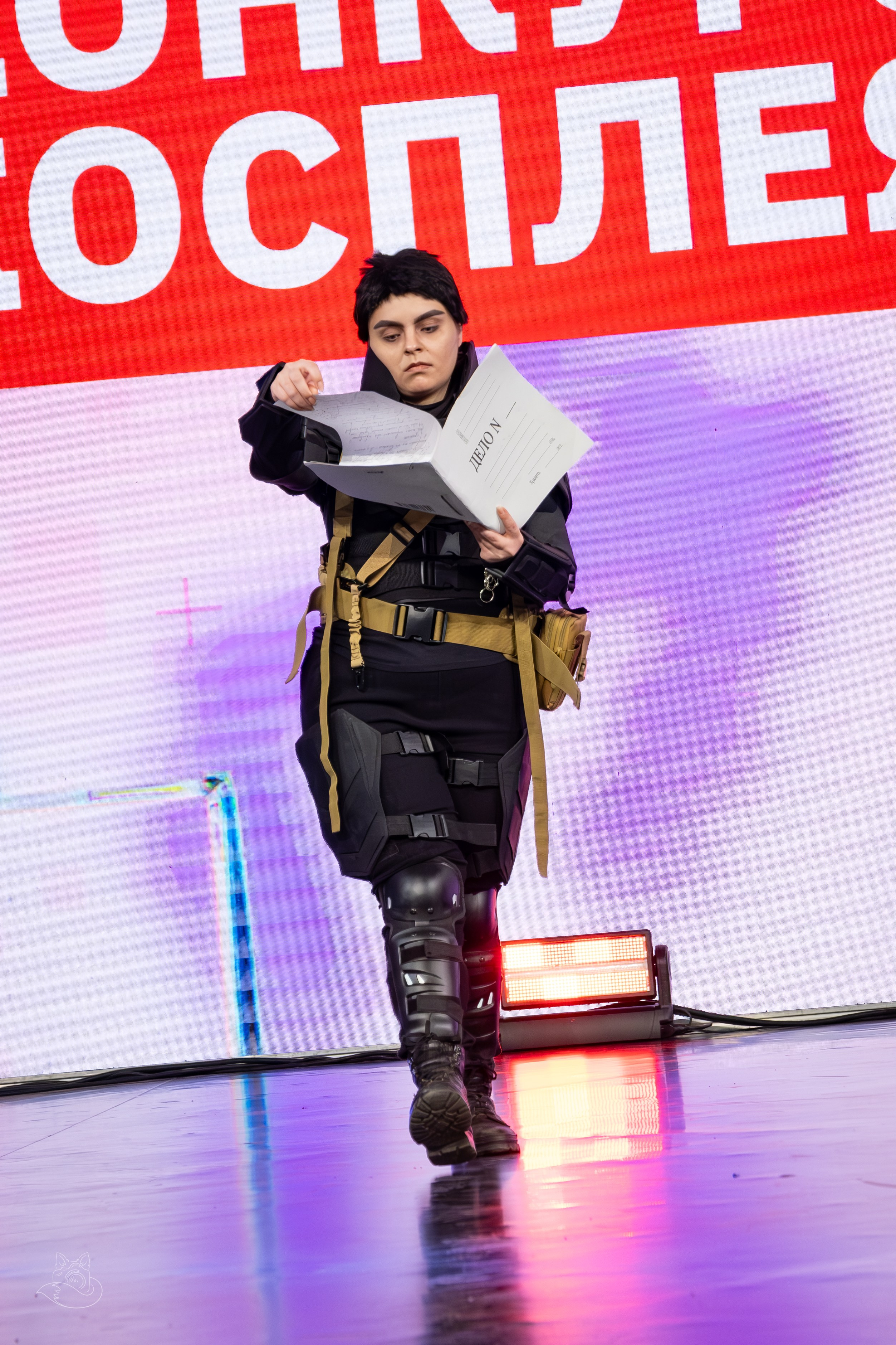 Сцена РЭД ЭКСПО 2024. Косплей фотограф