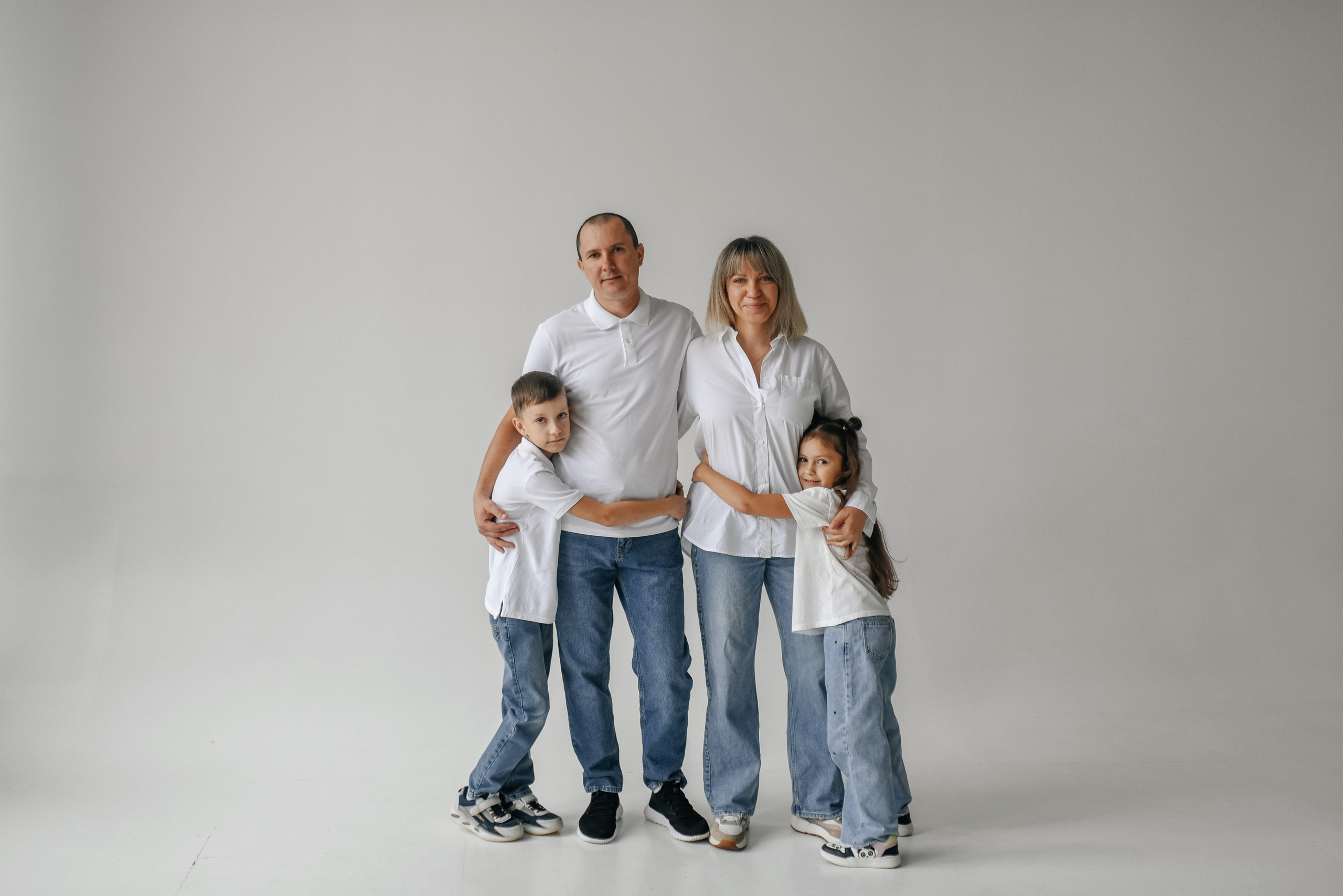 Екатерина+Сергей+Миша+Эмилия. Костюшко Кристина — семейный и свадебный фотограф в Минске