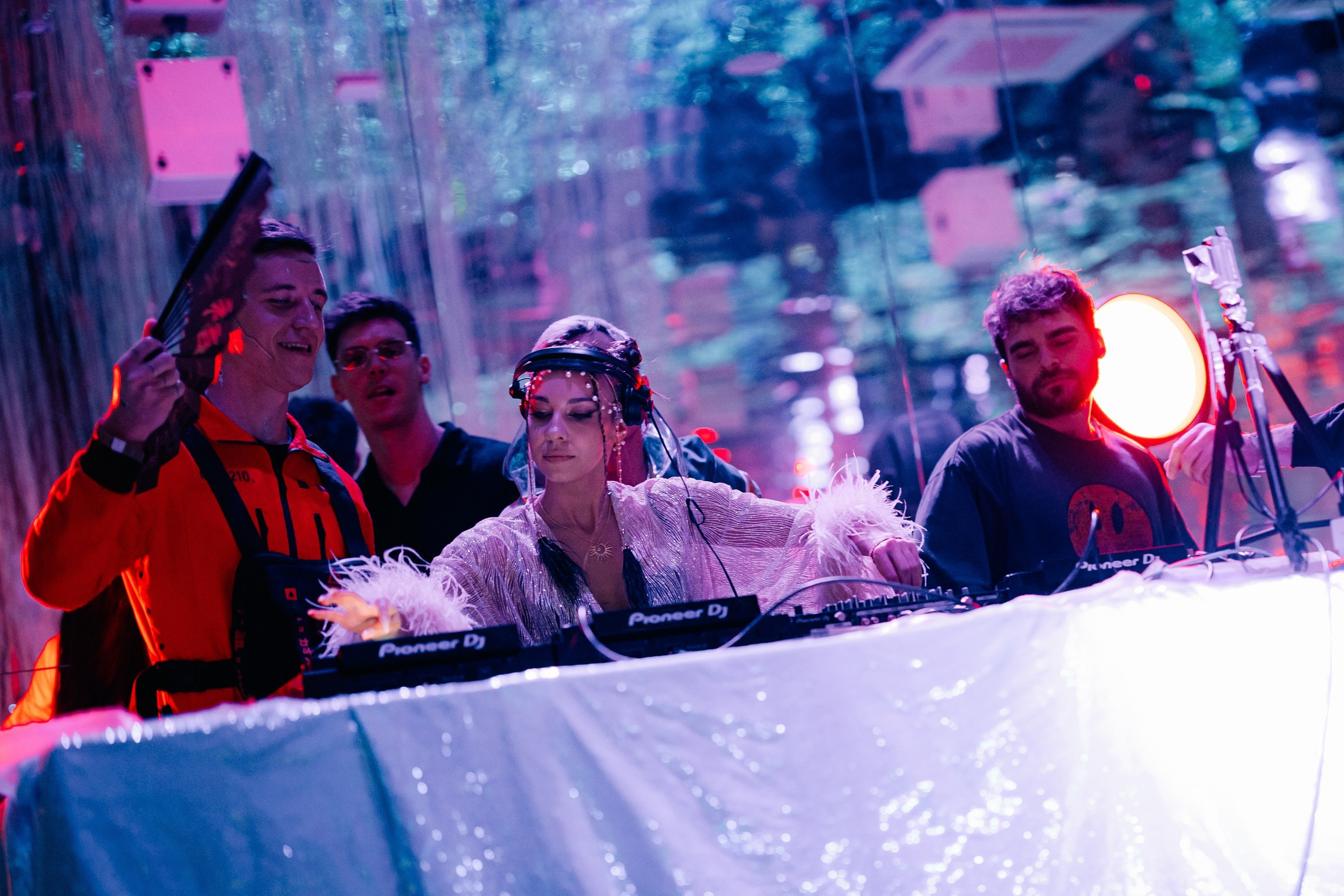 Revolution. Агентство по фото и видео съемке