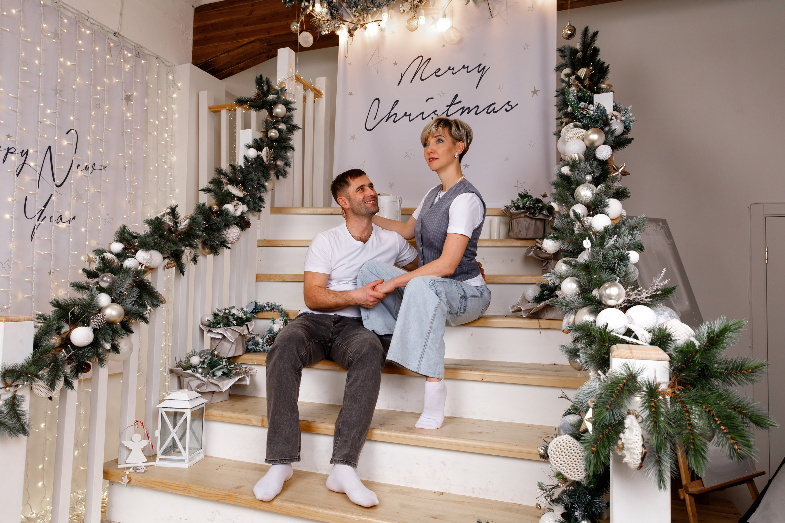 НОВЫЙ ГОД семейная фотосессия. ФОТОГРАФ РАДОСТИ Фотосессия в студии СПб. Портретный фотограф — Юрий Торлопов