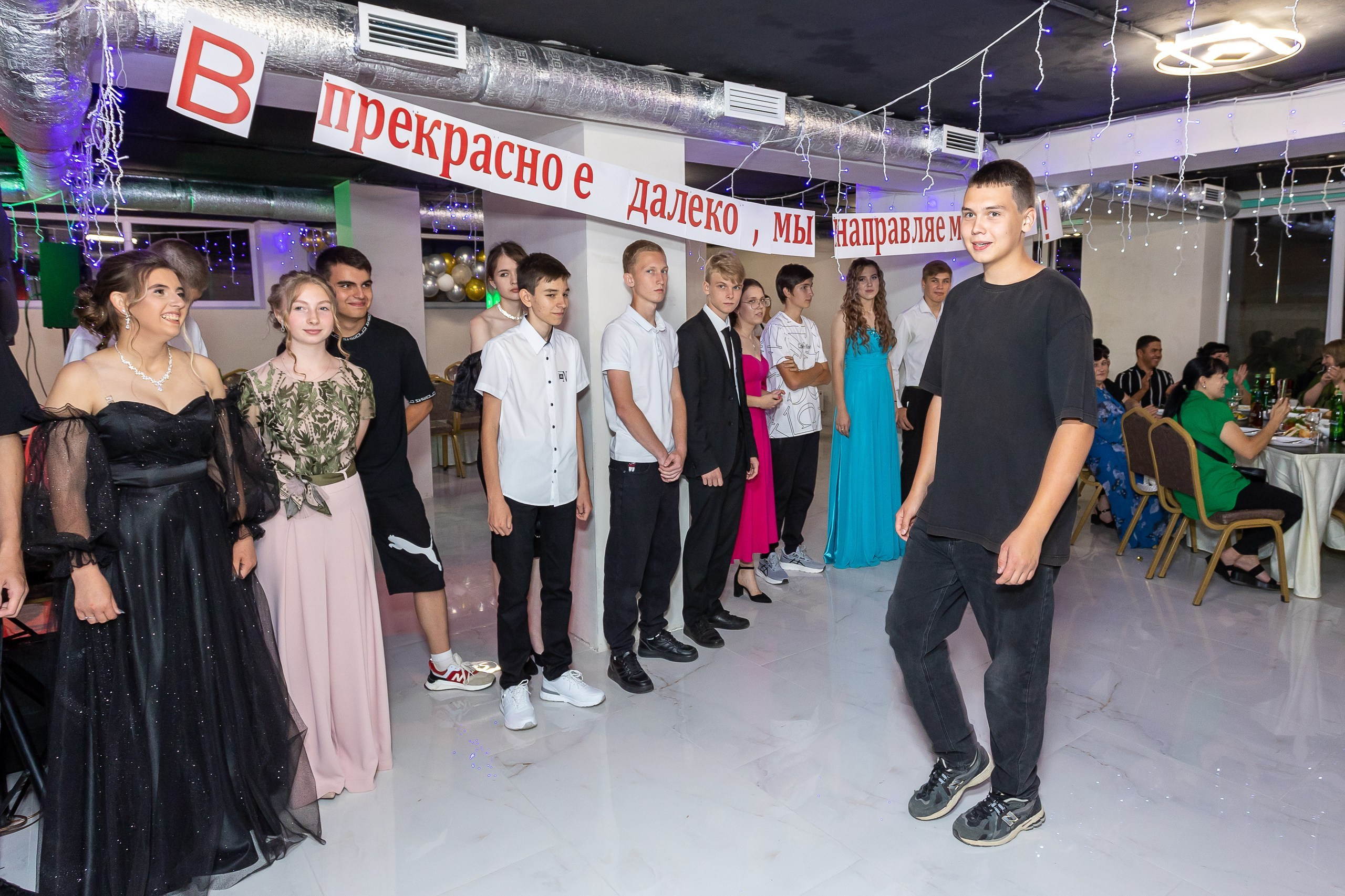 Вручение аттестата и выпускной вечер. Выпускные альбомы Майкоп, Краснодар Елена Золотарева