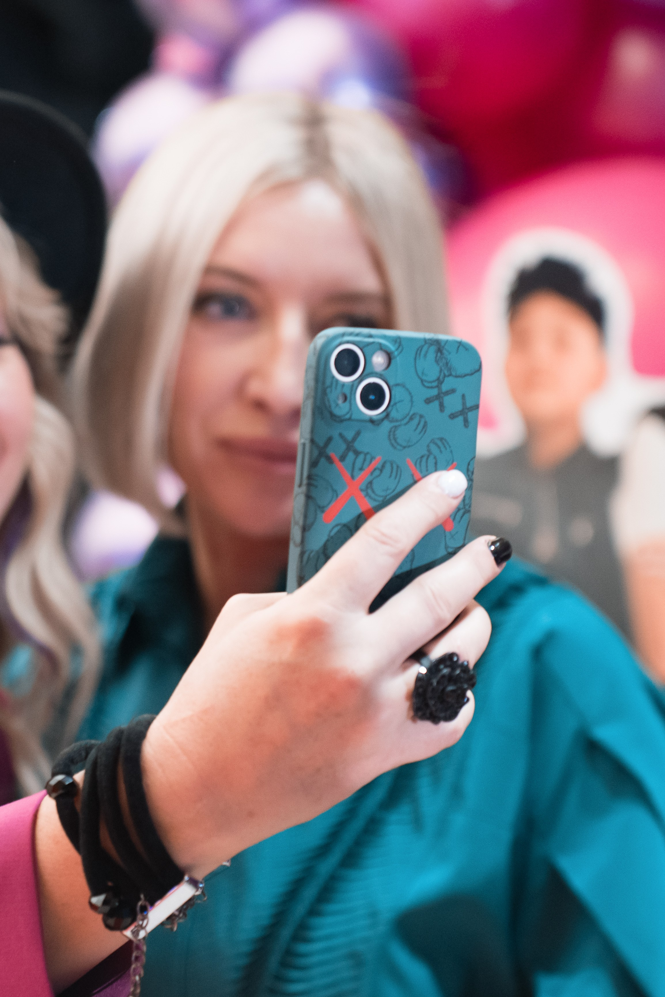 Веб-сериал «МЫ». Для тех, кто не ждёт удачи, а создаёт её. Каждая фотосессия — это твой момент, твой стиль, твой успех. 📸