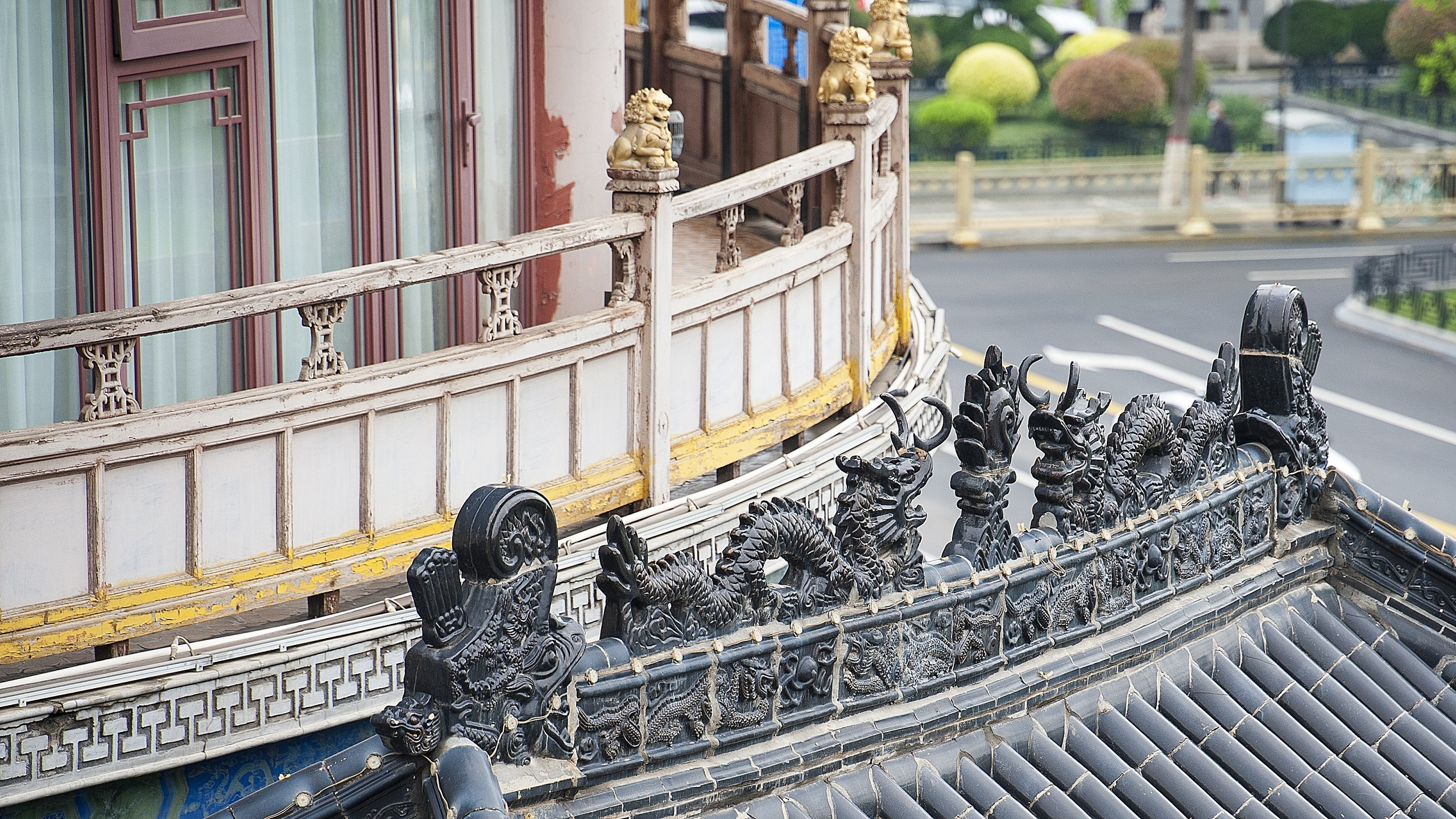 Сиань. Рекомендую всем! На него нужно закладывать минимум неделю, а лучше дней десять. Кстати, "Терракотовая армия" находится в нем.