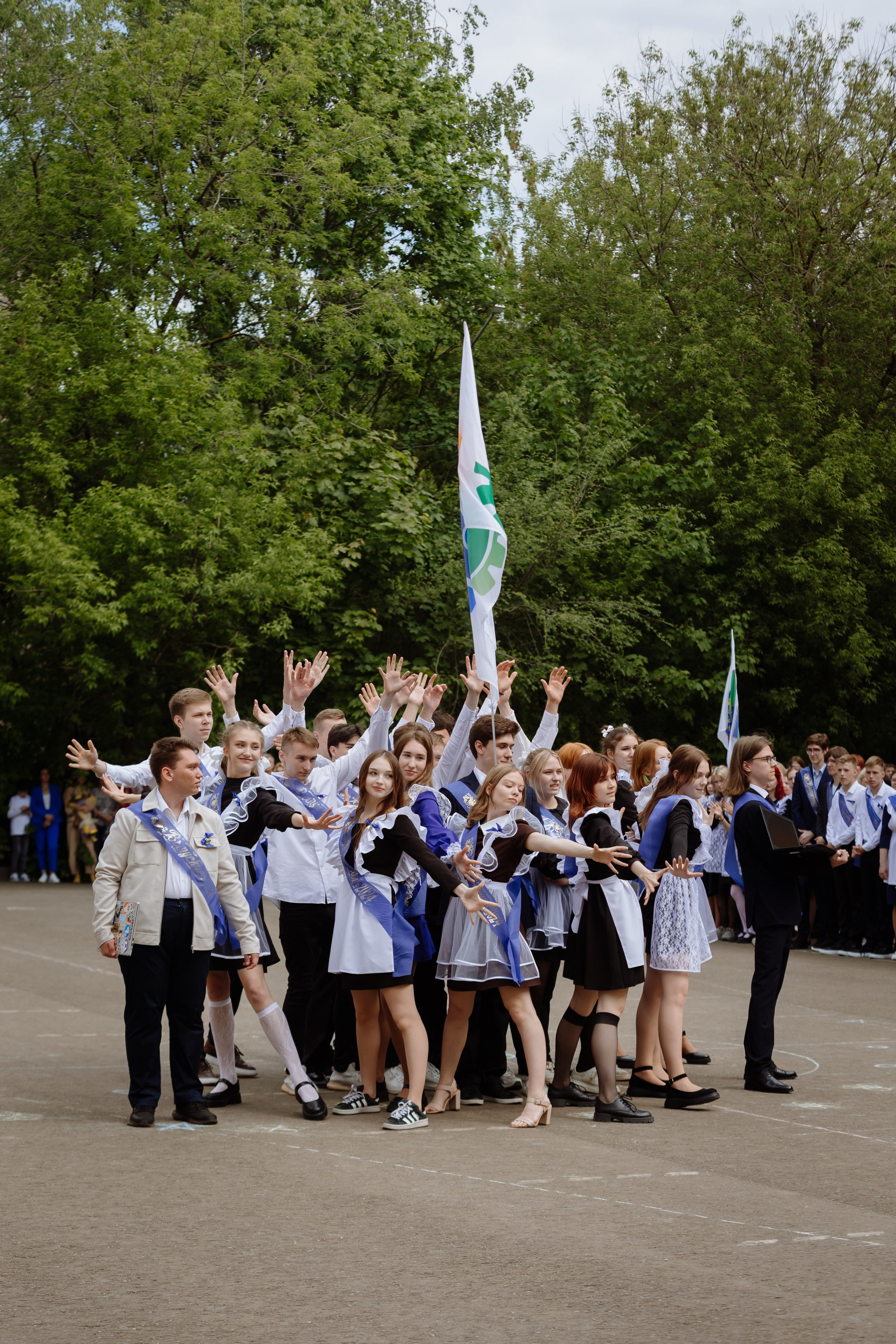 Последний звонок 2024 (3 часа фотосъемки). Профессиональный фотограф Надежда Антонова