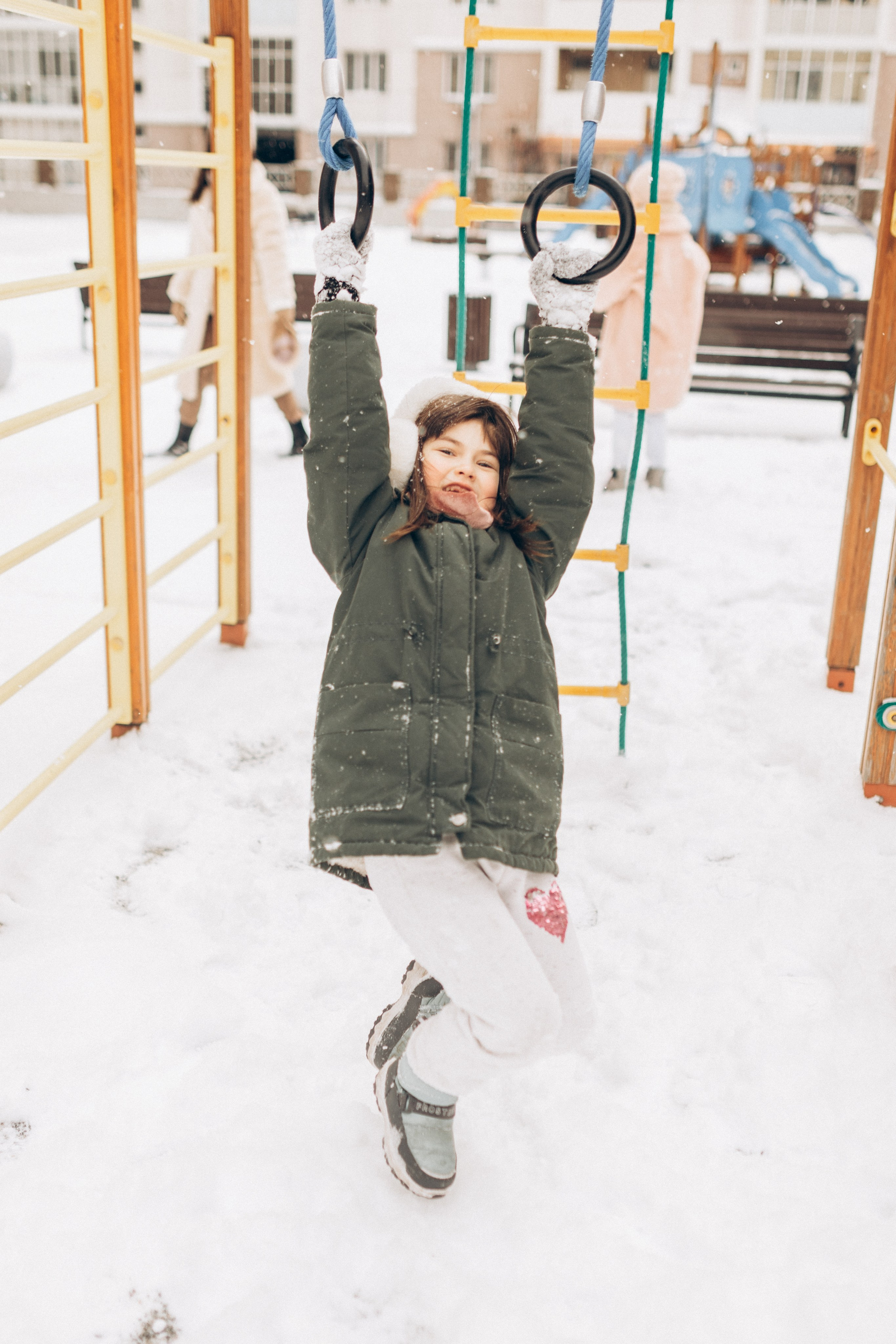 Прогулка в городе. Семейный фотограф lifestyle в Новосибирске Елена Шпилевая