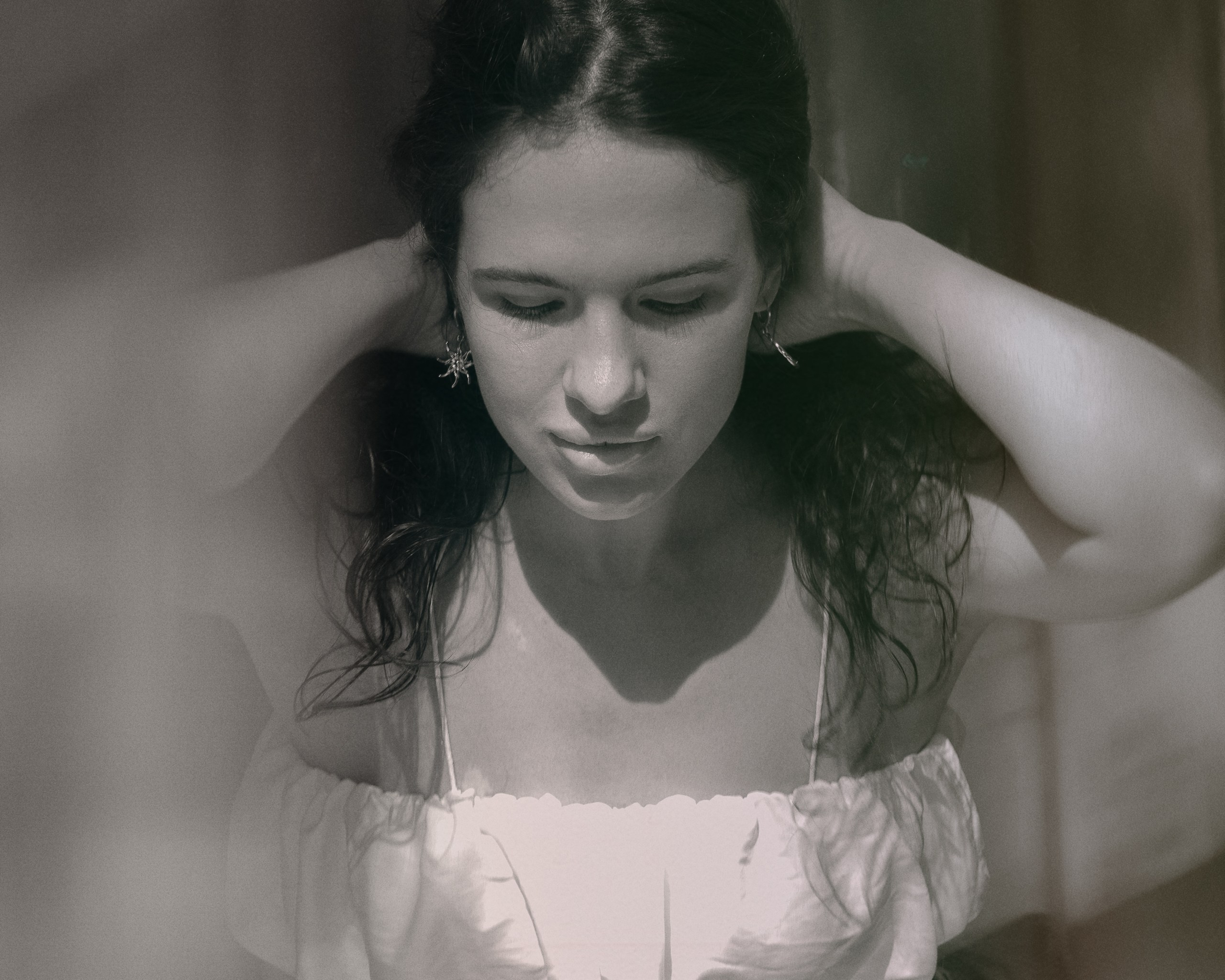 WALKING THE STREETS. ANASTASIA SYUTKINA PHOTOGRAPHY