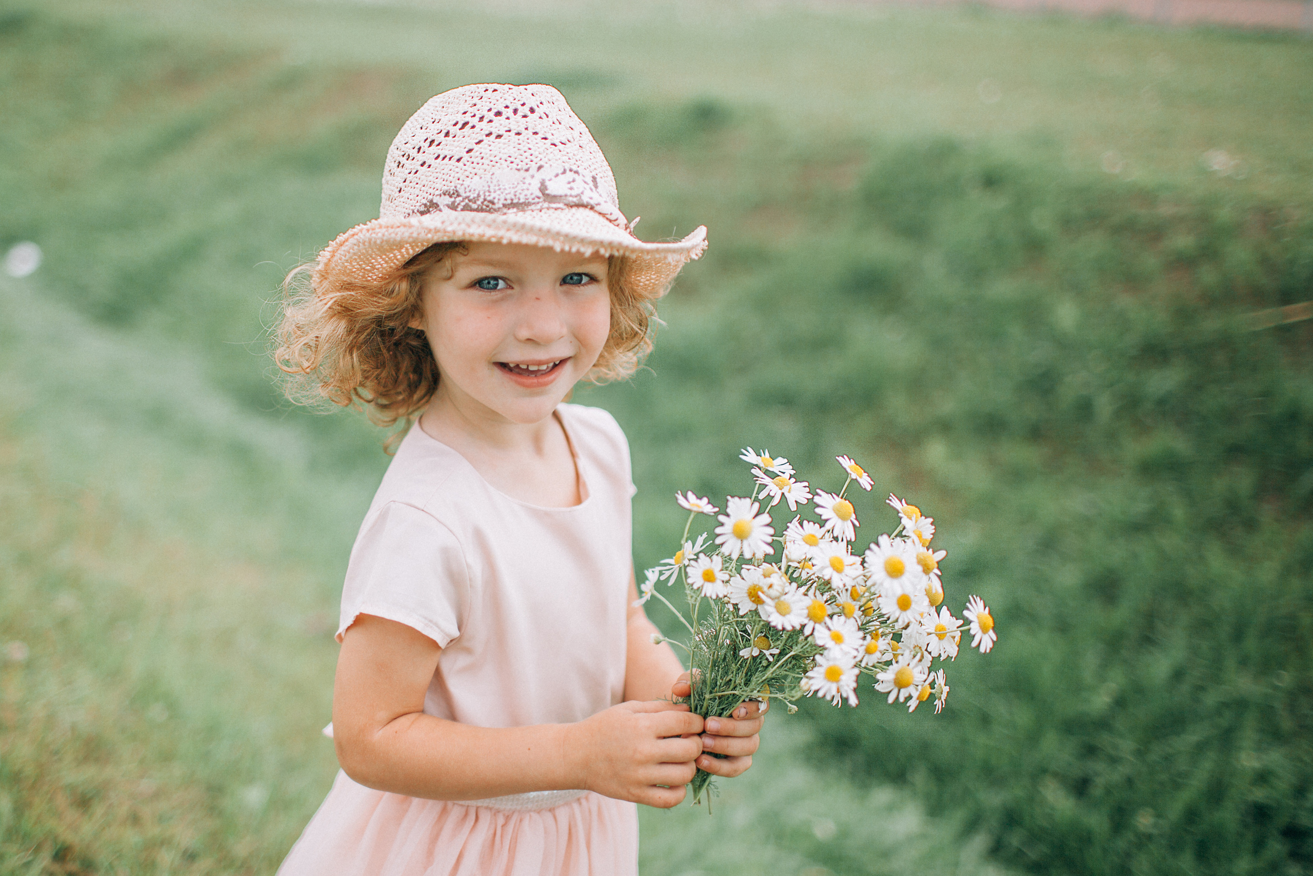 Фотосессия в ромашках. Детский и семейный фотограф Муксимова Ирина