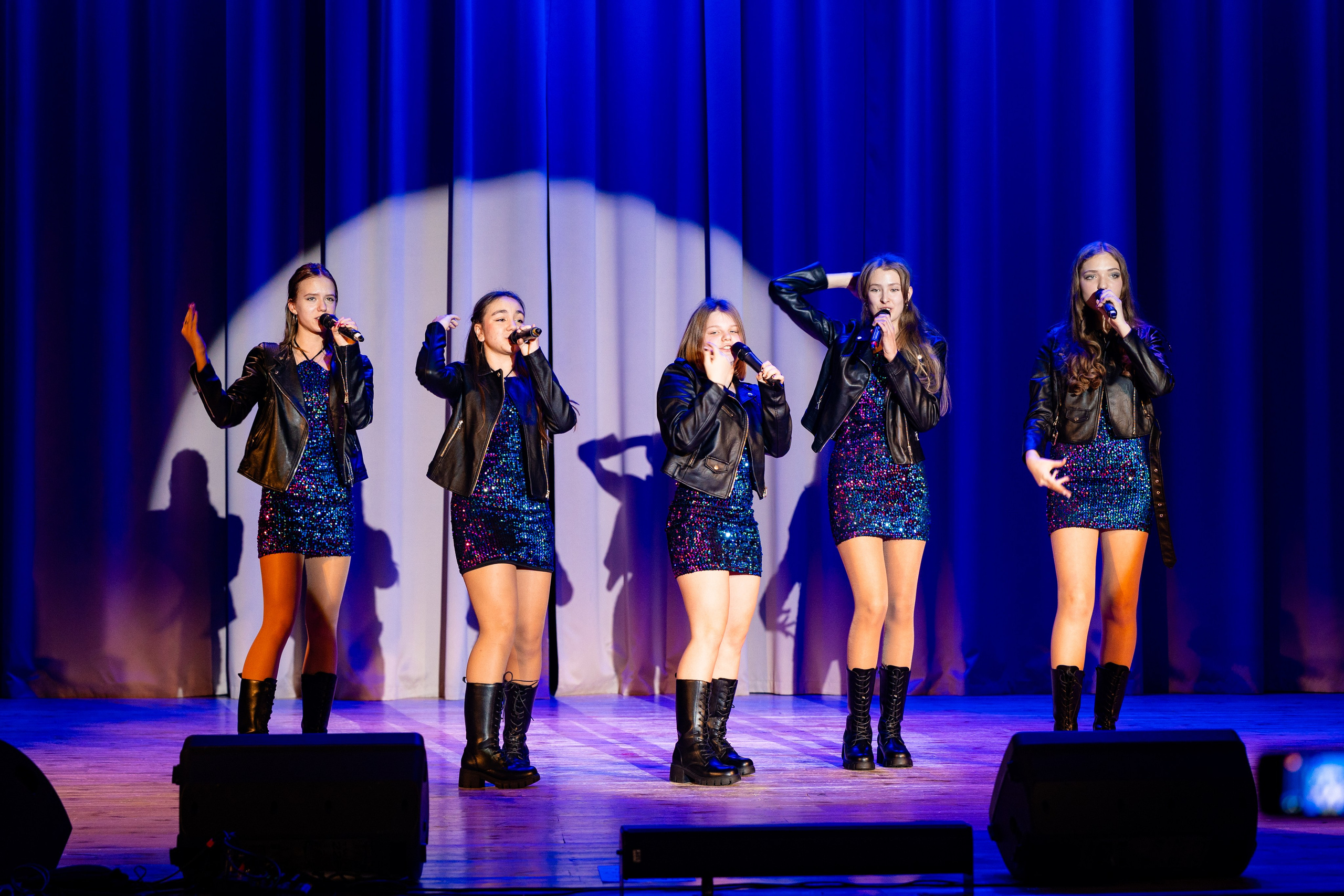 Концерт ДК Буривестник. Фотограф Никита Комаров