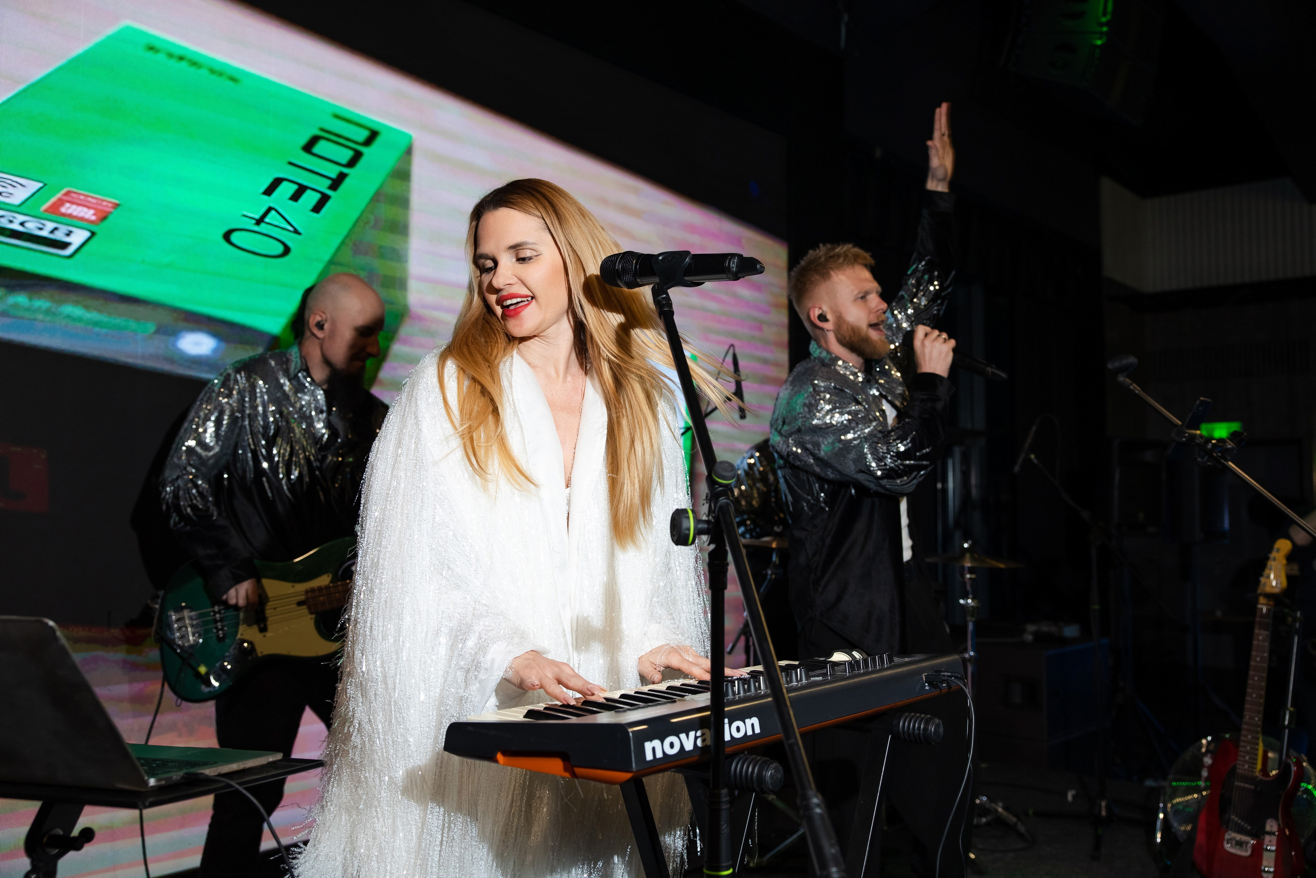 Презентация Infinix. Свадебный репортажный фотограф в Москве