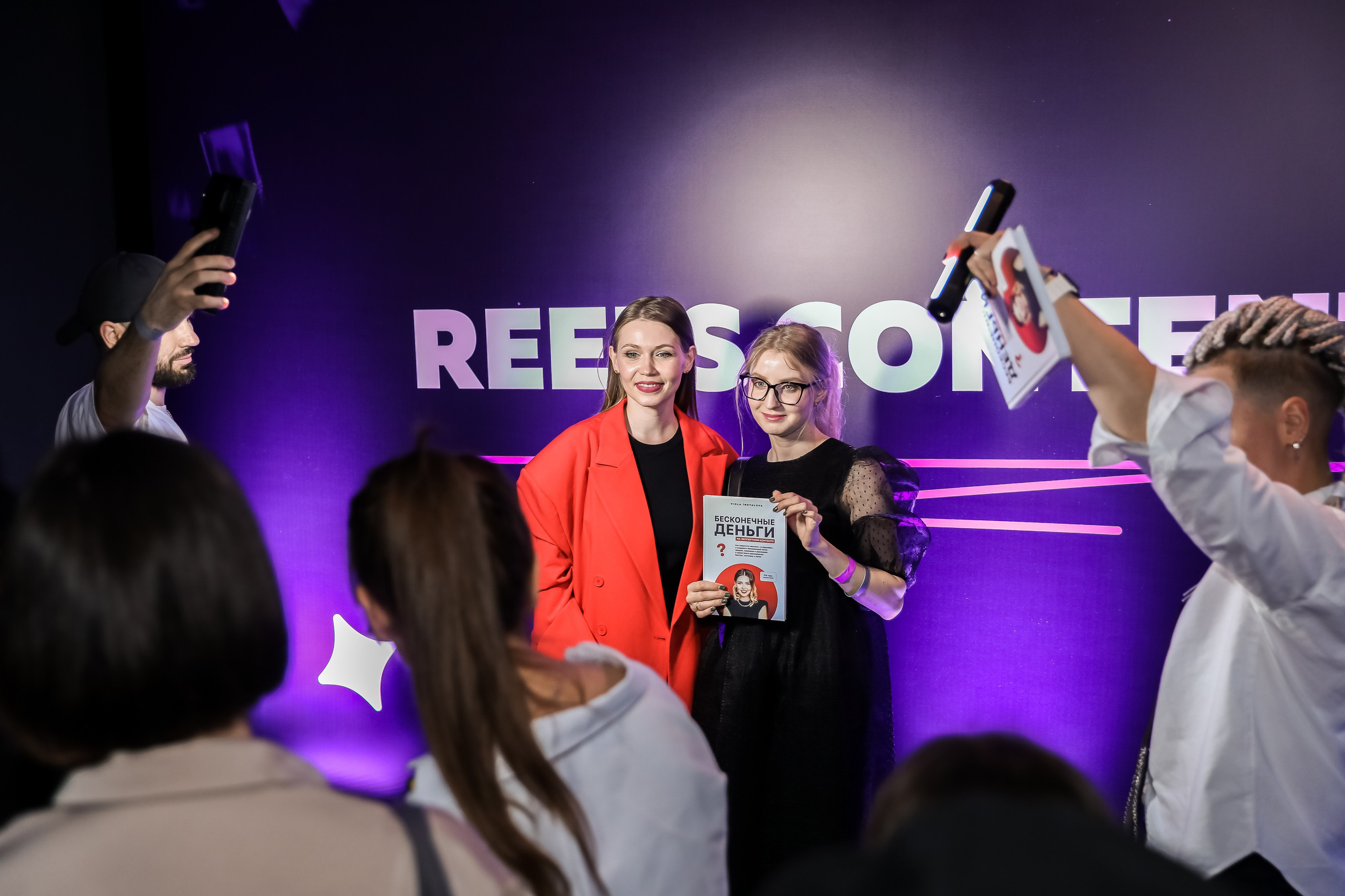 REELS CONTENT — НЕТВОРКИНГ. Photographer Viktoriya Markushina «My world throug»