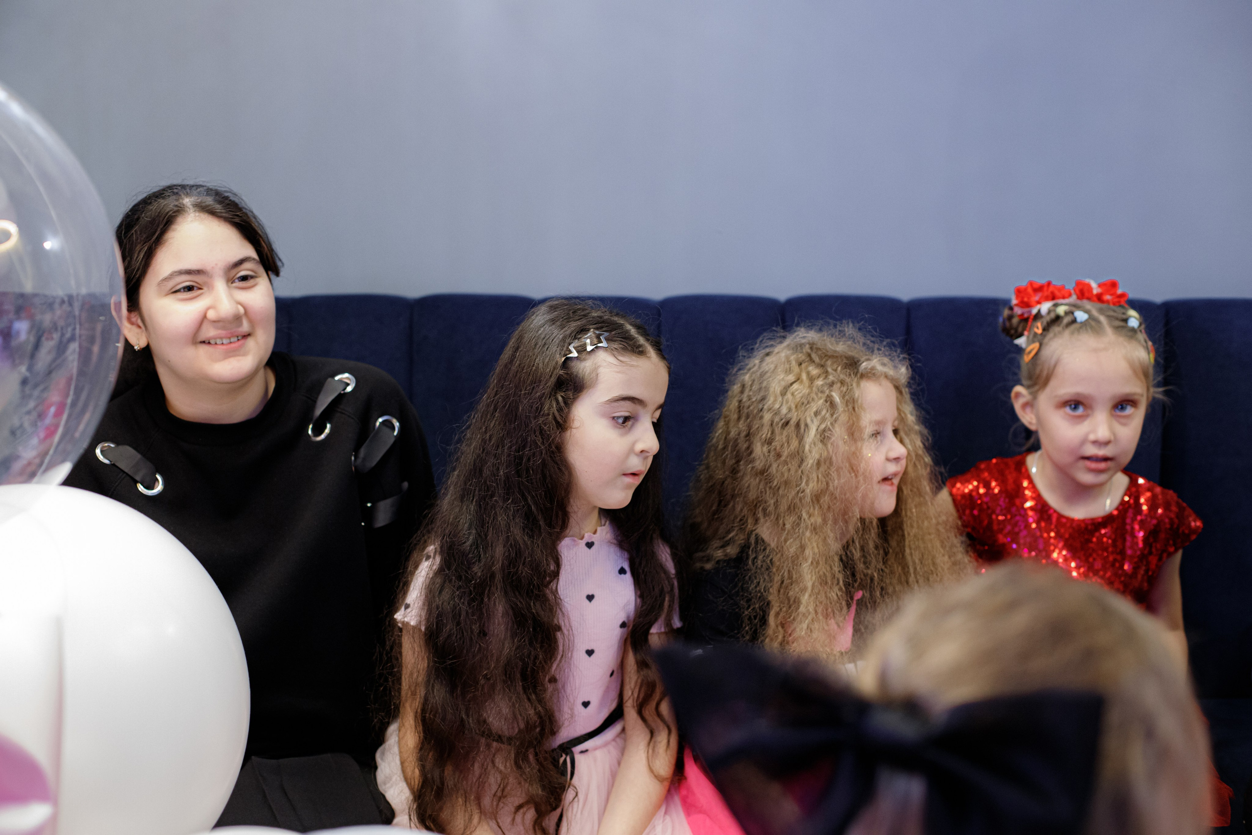 ASIA'S BIRTHDAY PARTY. Photokarish