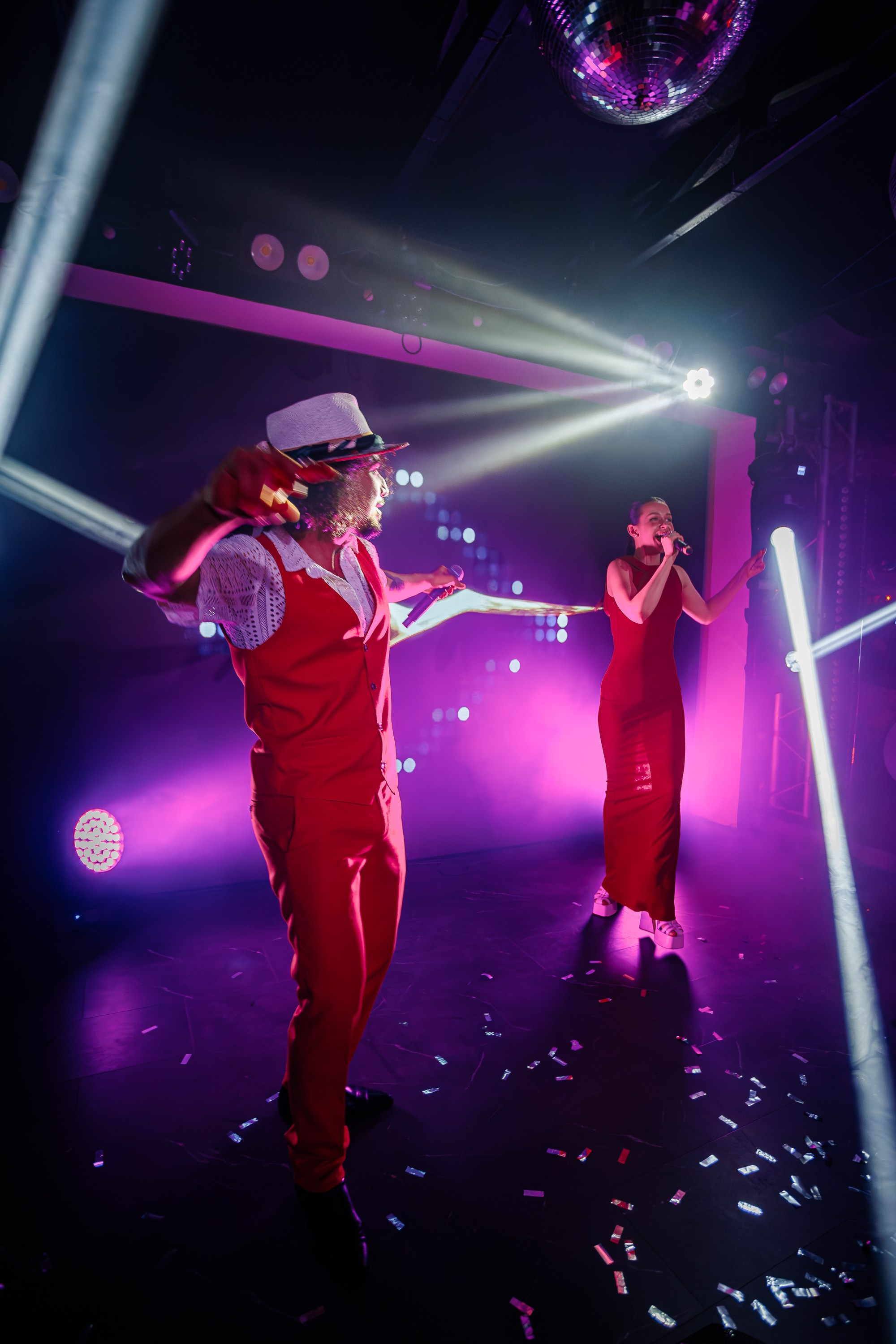 «Karena Makarena"_Чайка на пляже_ Ялта_6.06.2025 г. Аминов Руслан | Фотограф