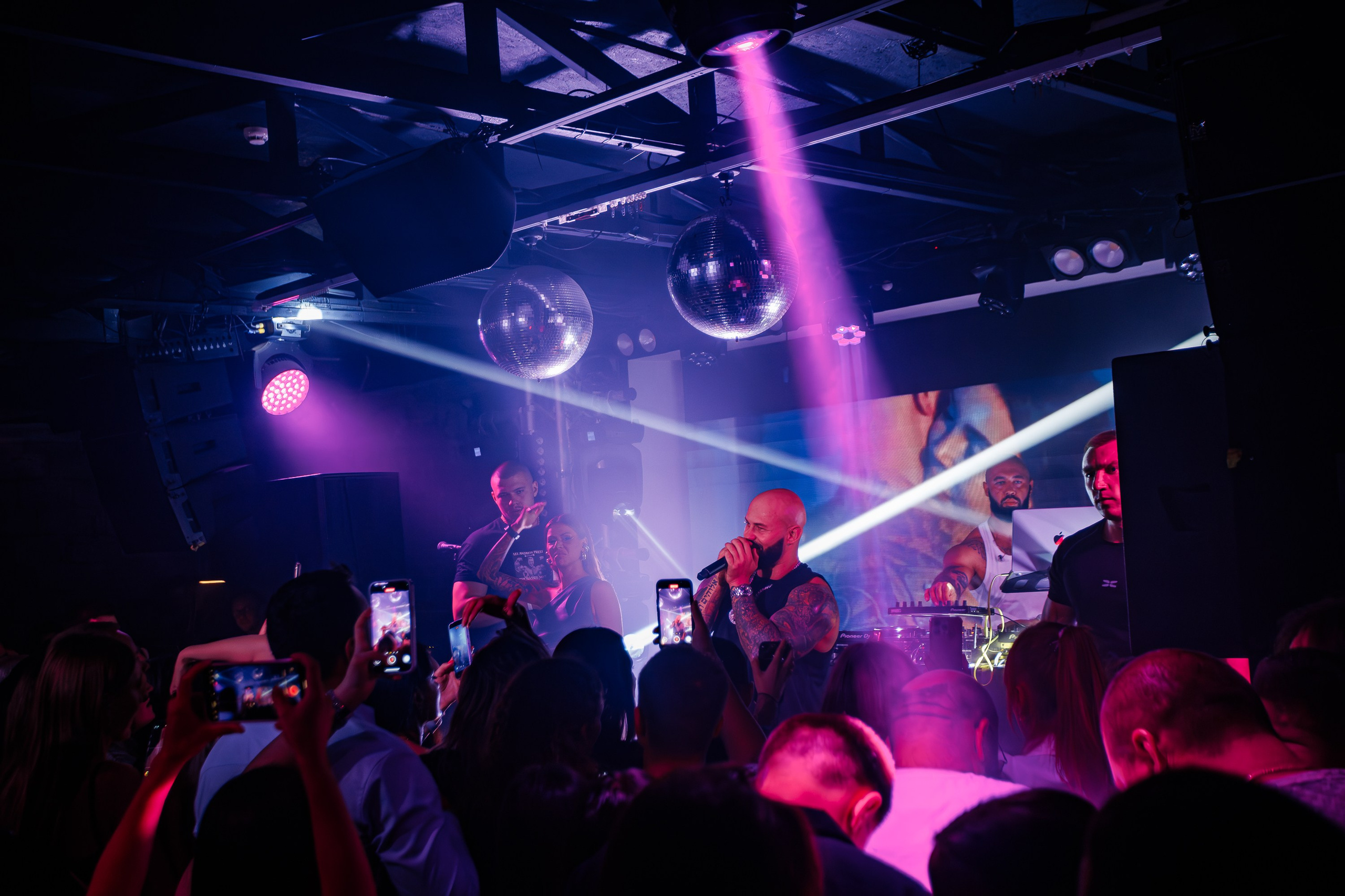 «Джиган"_Чайка на пляже_Ялта_12.07.2025 г. Аминов Руслан | Фотограф