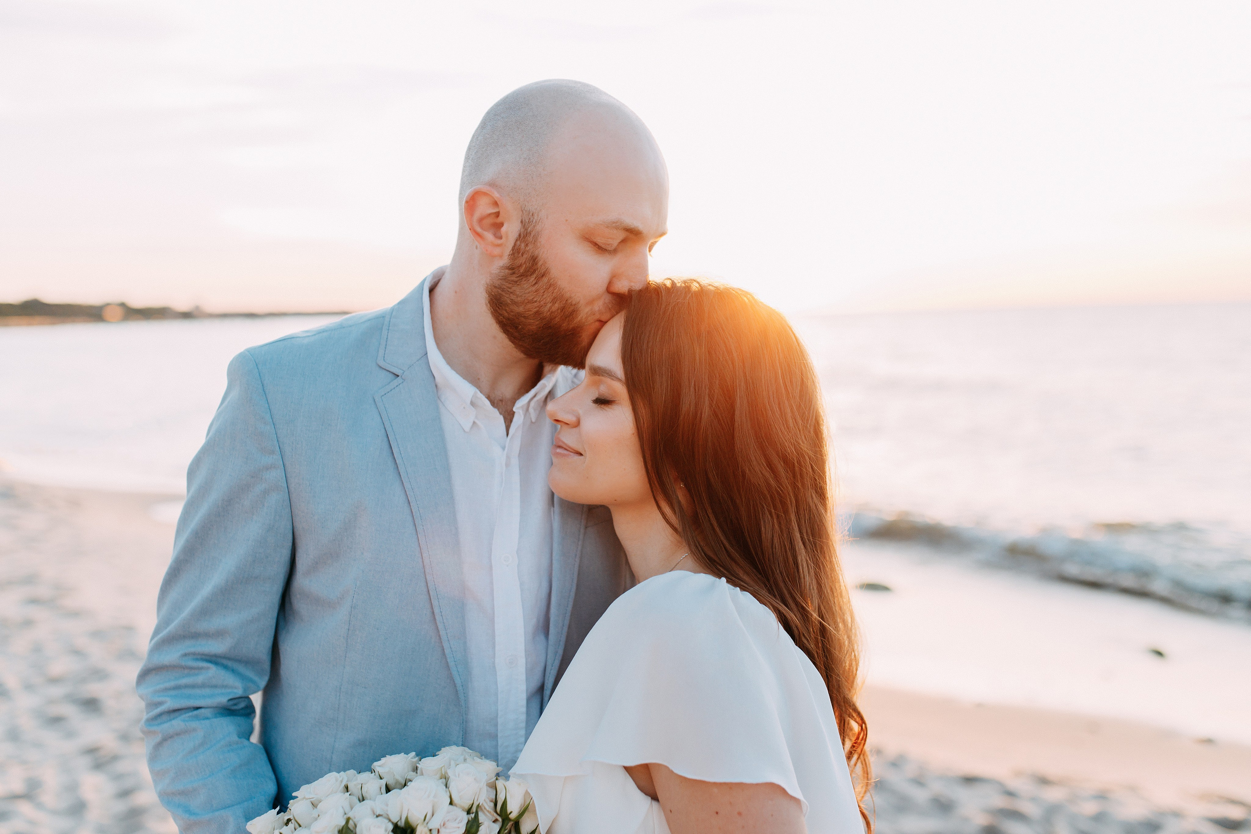 Свадебная фотосессия на море. Фотограф в Калининграде Екатерина Осинцева
